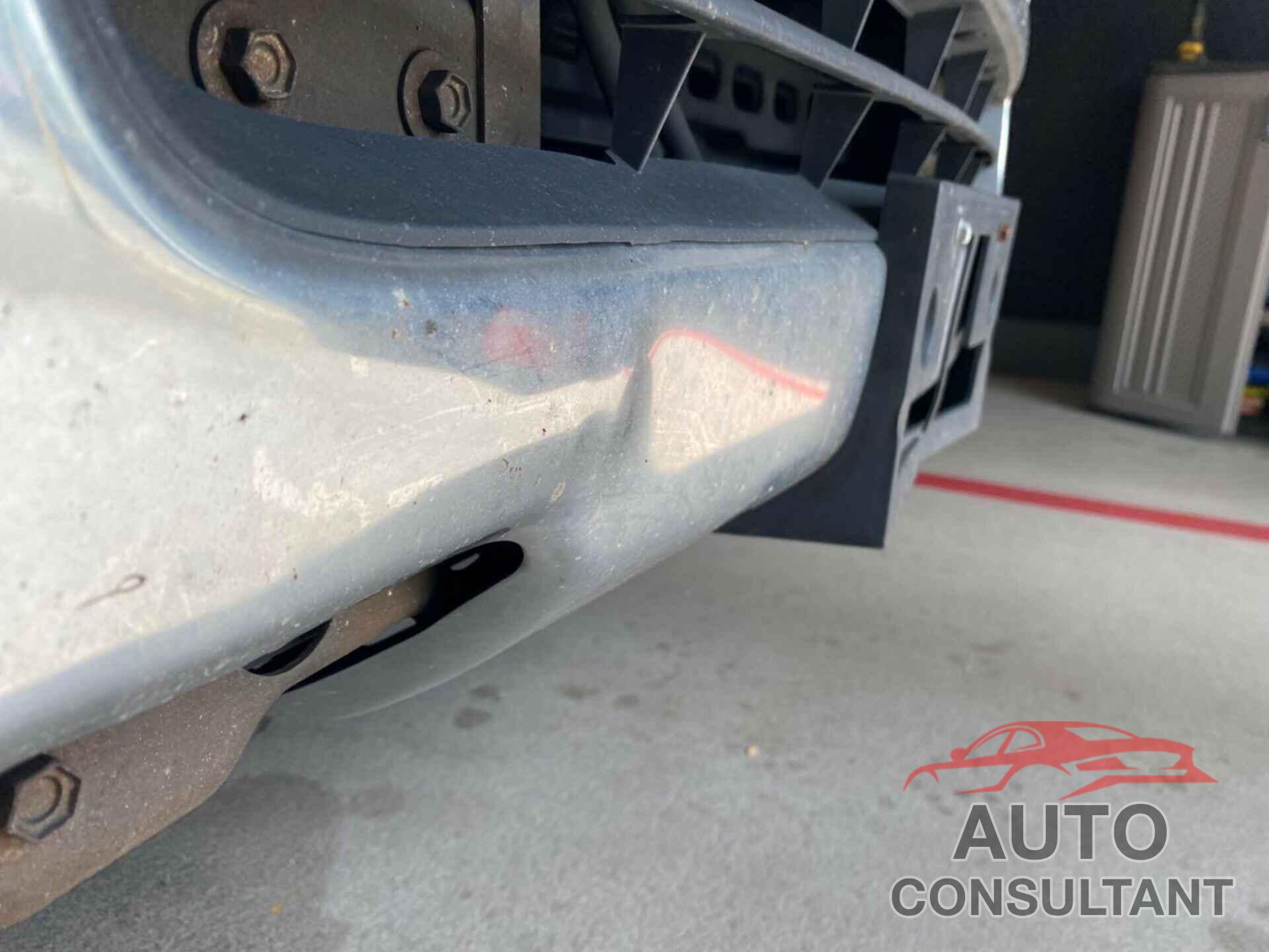NISSAN NV CARGO NV2500 HD 2019 - 1N6BF0KY4KN804394