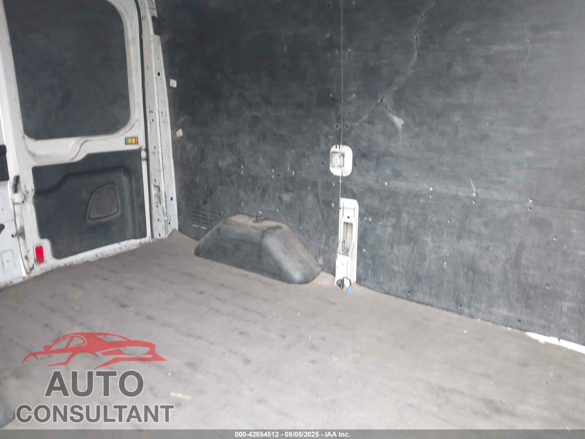FORD TRANSIT-150 2018 - 1FTYE1CM7JKB39721