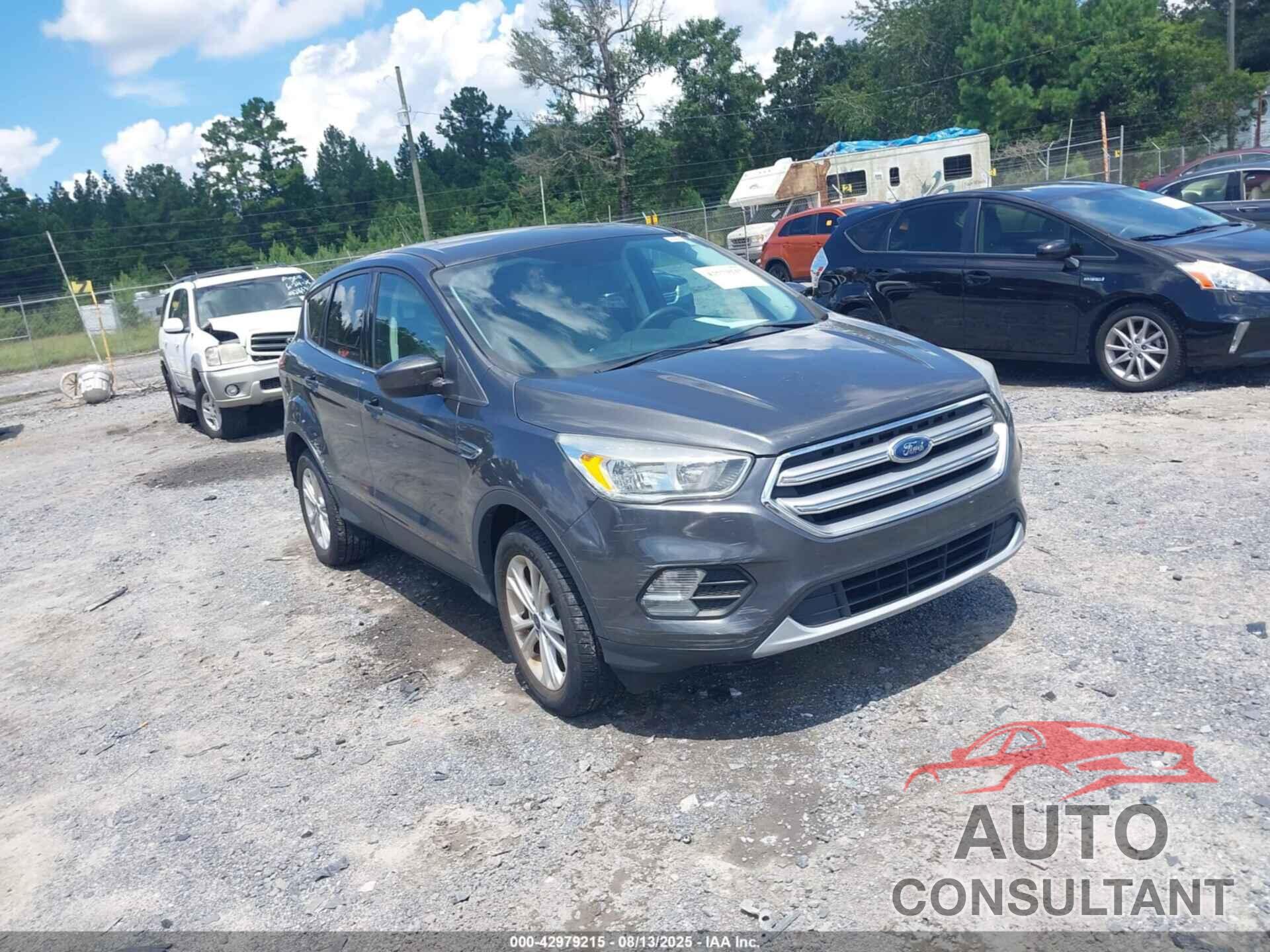 FORD ESCAPE 2017 - 1FMCU9GD0HUA69169