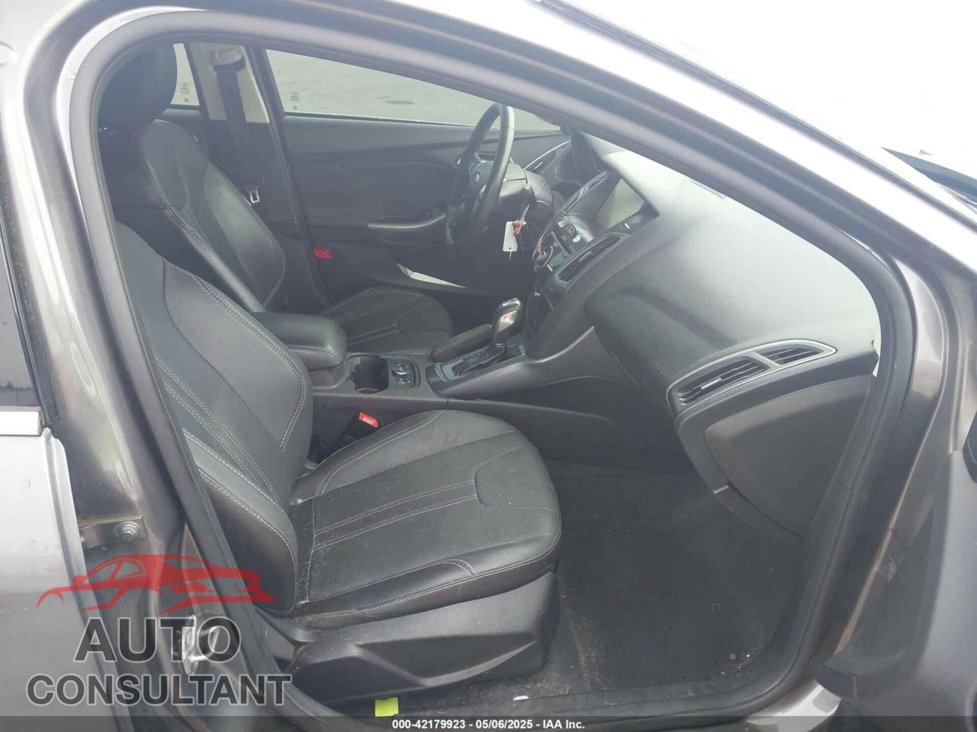 FORD FOCUS 2014 - 1FADP3J26EL228711