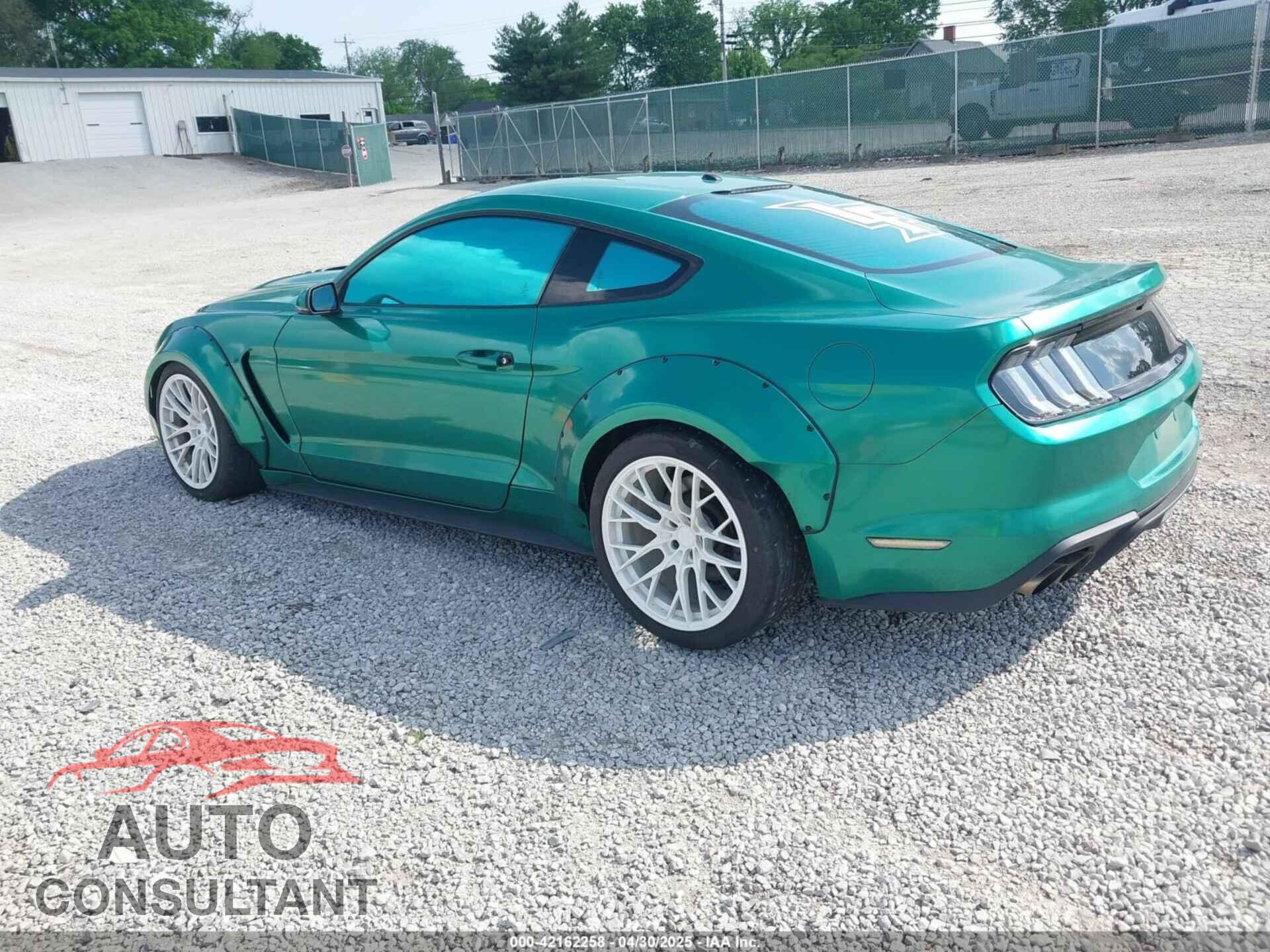FORD MUSTANG 2018 - 1FA6P8CF2J5120431