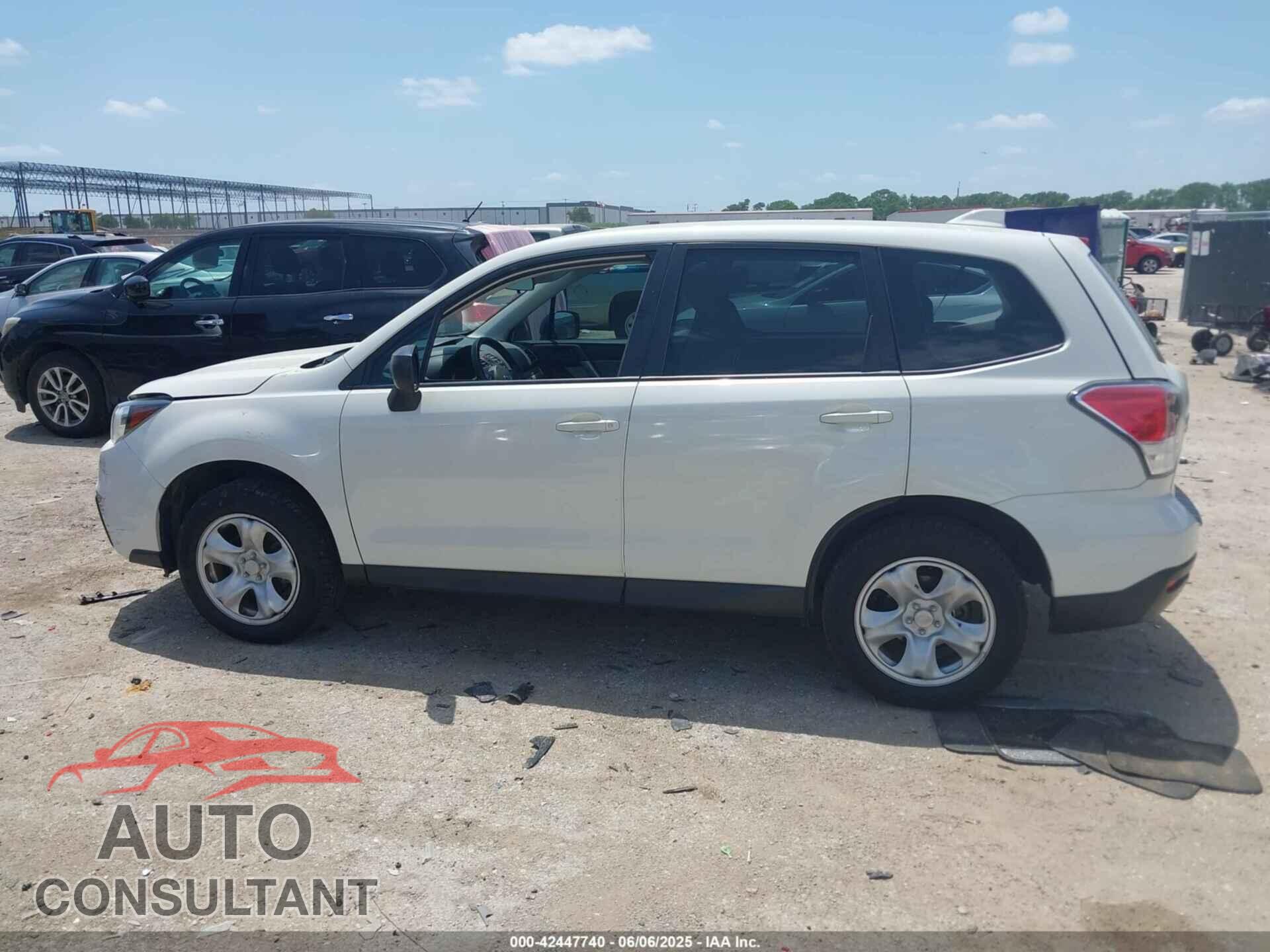 SUBARU FORESTER 2018 - JF2SJAAC0JG456885