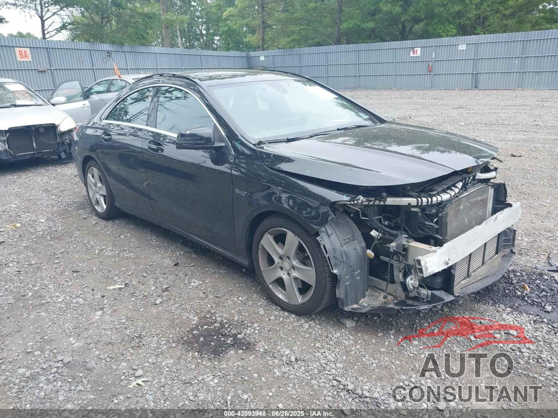 MERCEDES-BENZ CLA 250 2017 - WDDSJ4GB4HN423480