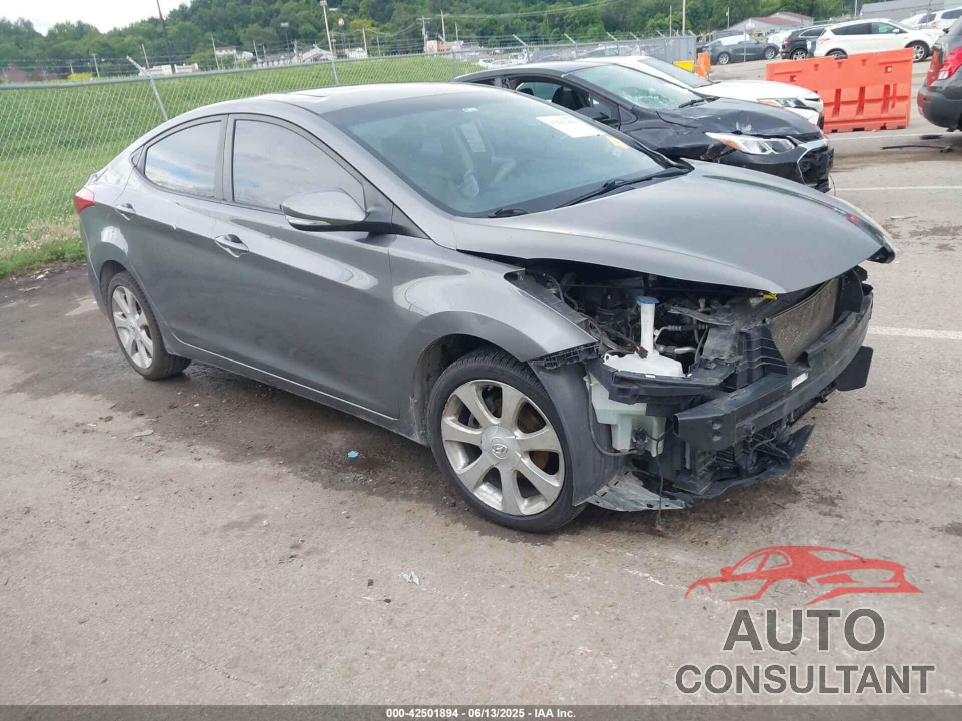 HYUNDAI ELANTRA 2012 - 5NPDH4AE4CH081104