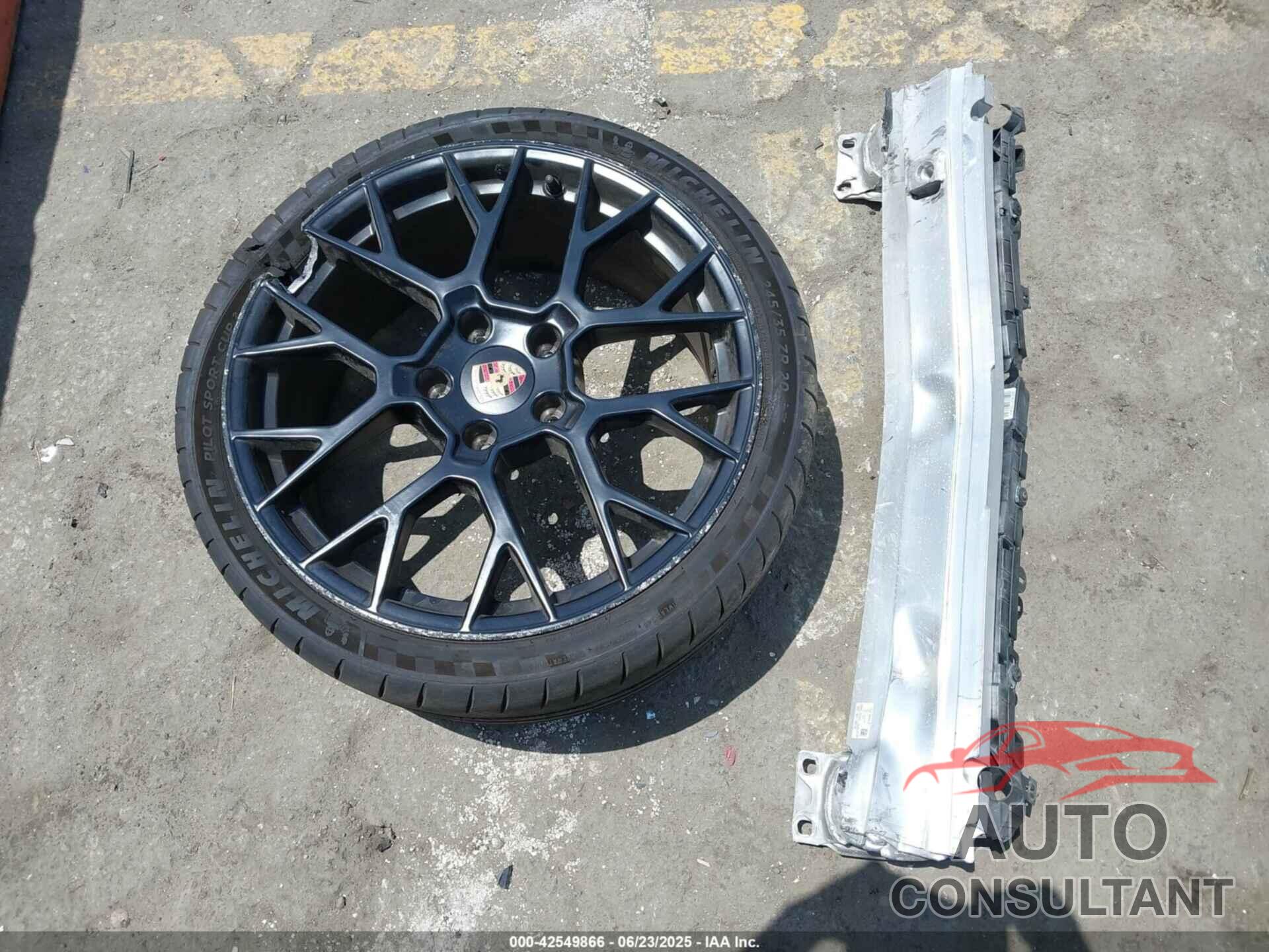 PORSCHE 911 2024 - WP0AB2A99RS221007