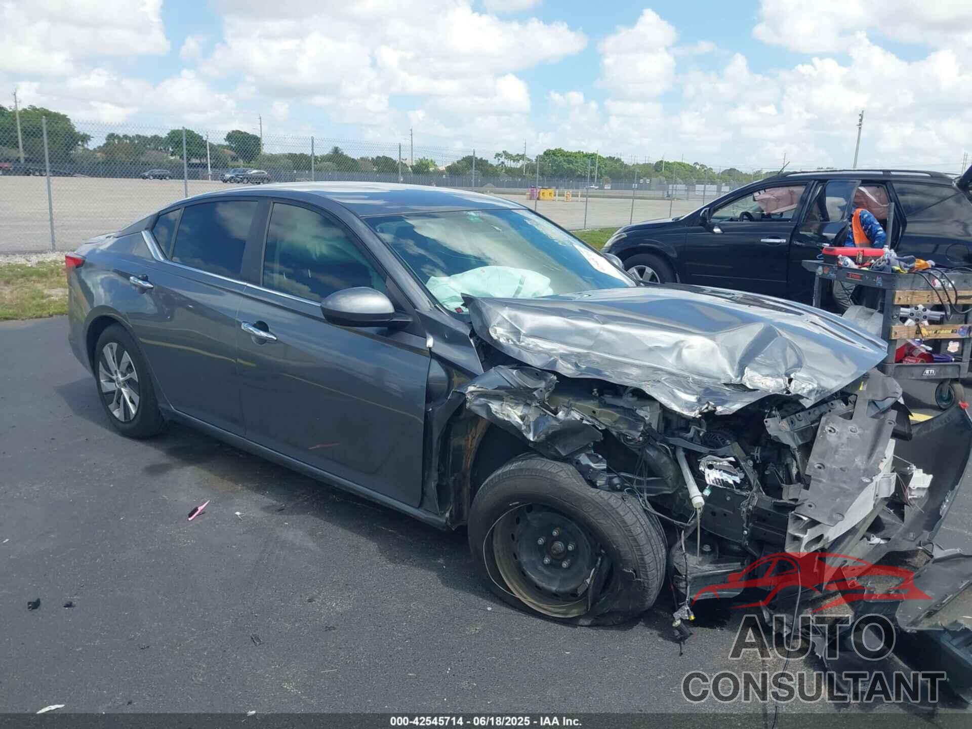 NISSAN ALTIMA 2020 - 1N4BL4BV5LC130073