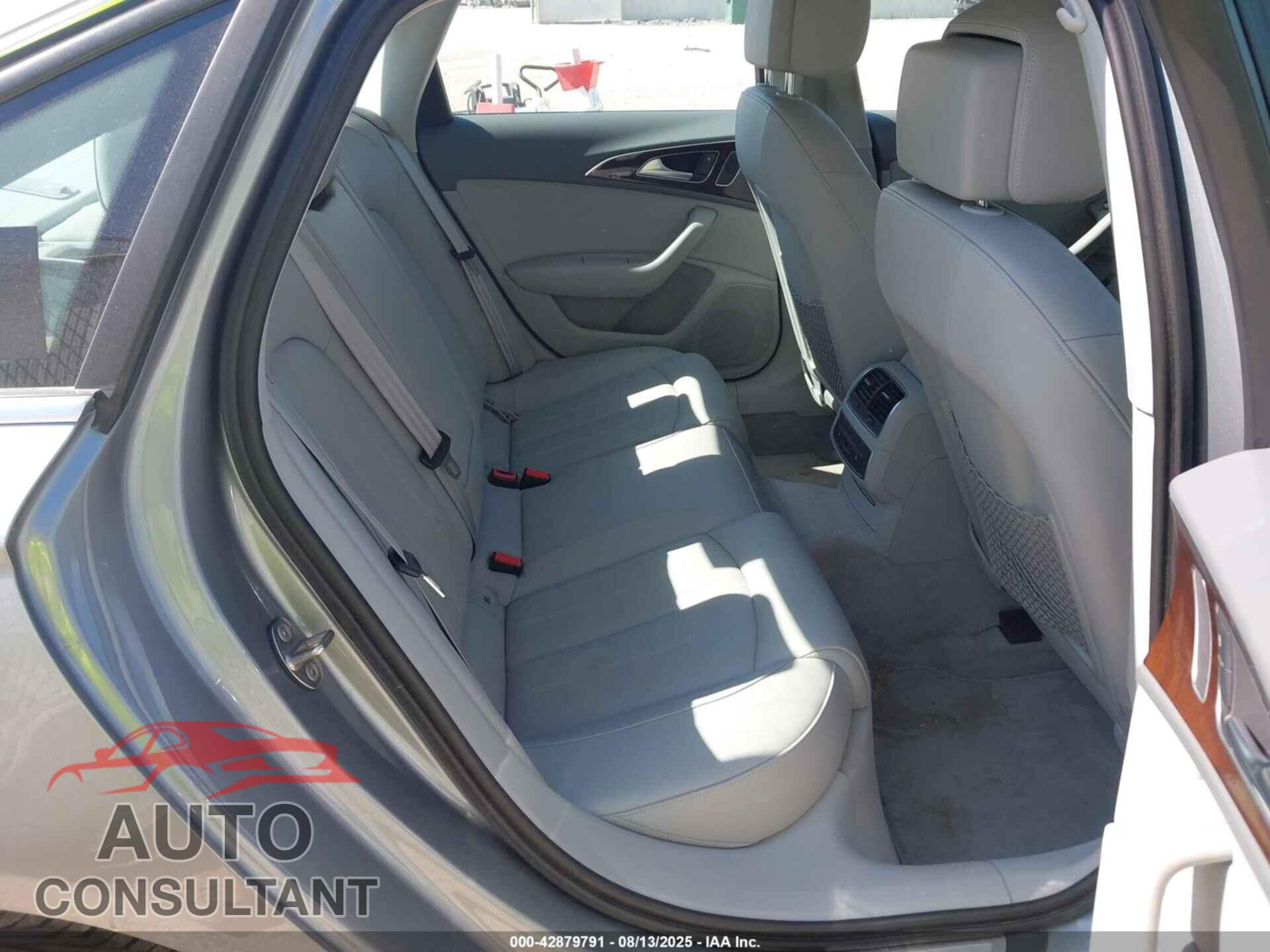 AUDI A6 2012 - WAUDFAFC1CN176096