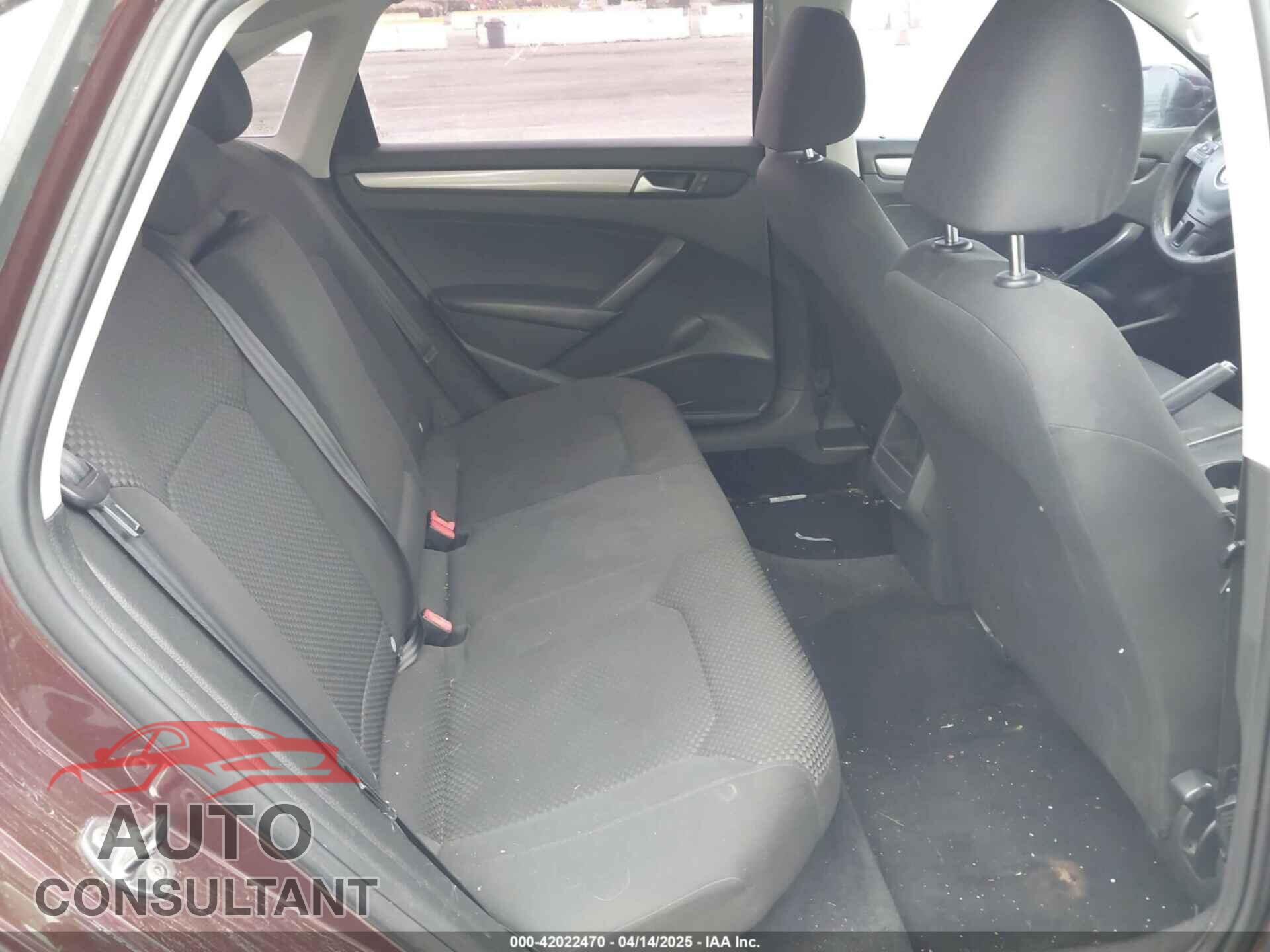 VOLKSWAGEN PASSAT 2013 - 1VWAP7A38DC136413