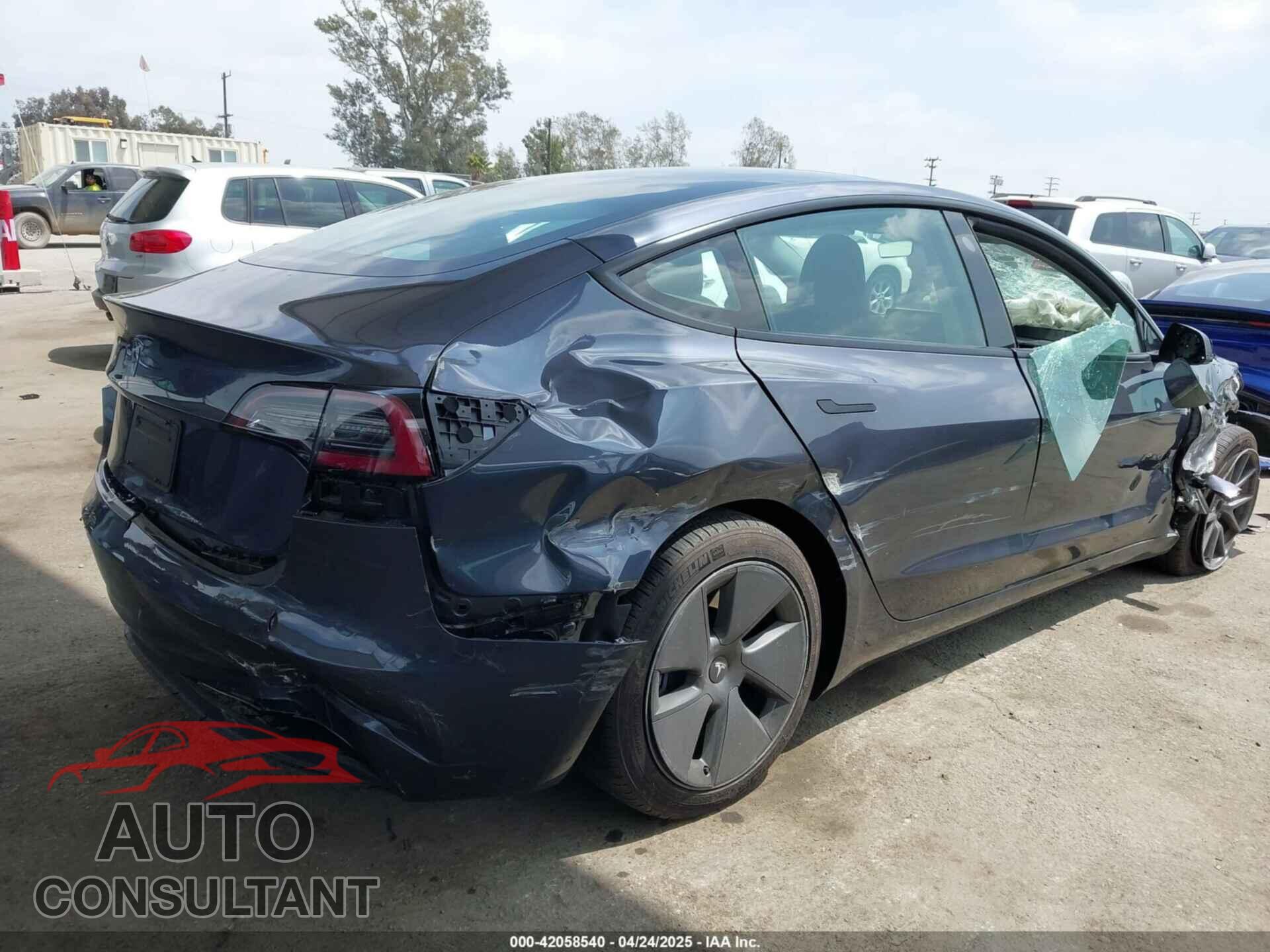 TESLA MODEL 3 2023 - 5YJ3E1EA0PF518904