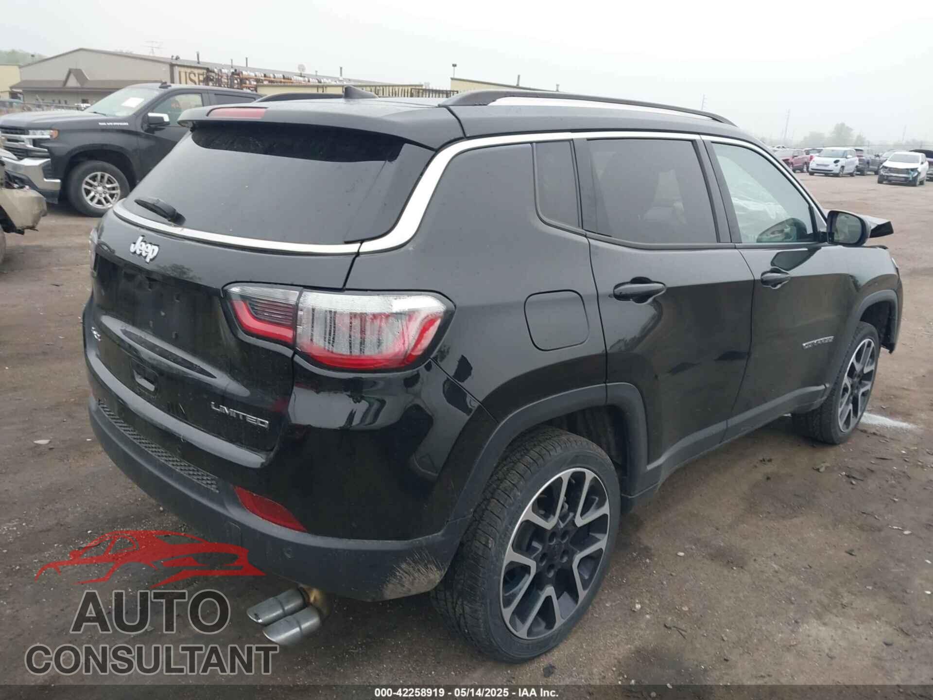 JEEP COMPASS 2018 - 3C4NJDCB5JT399323