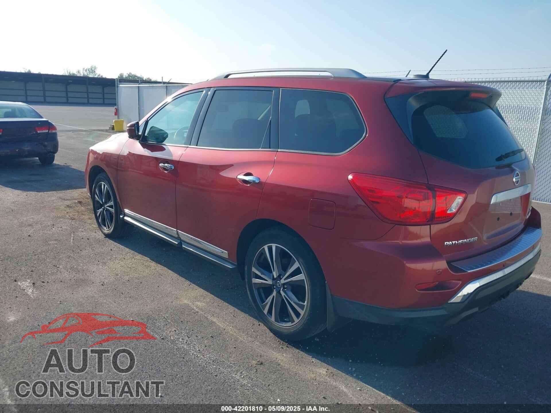 NISSAN PATHFINDER 2017 - 5N1DR2MM8HC604899