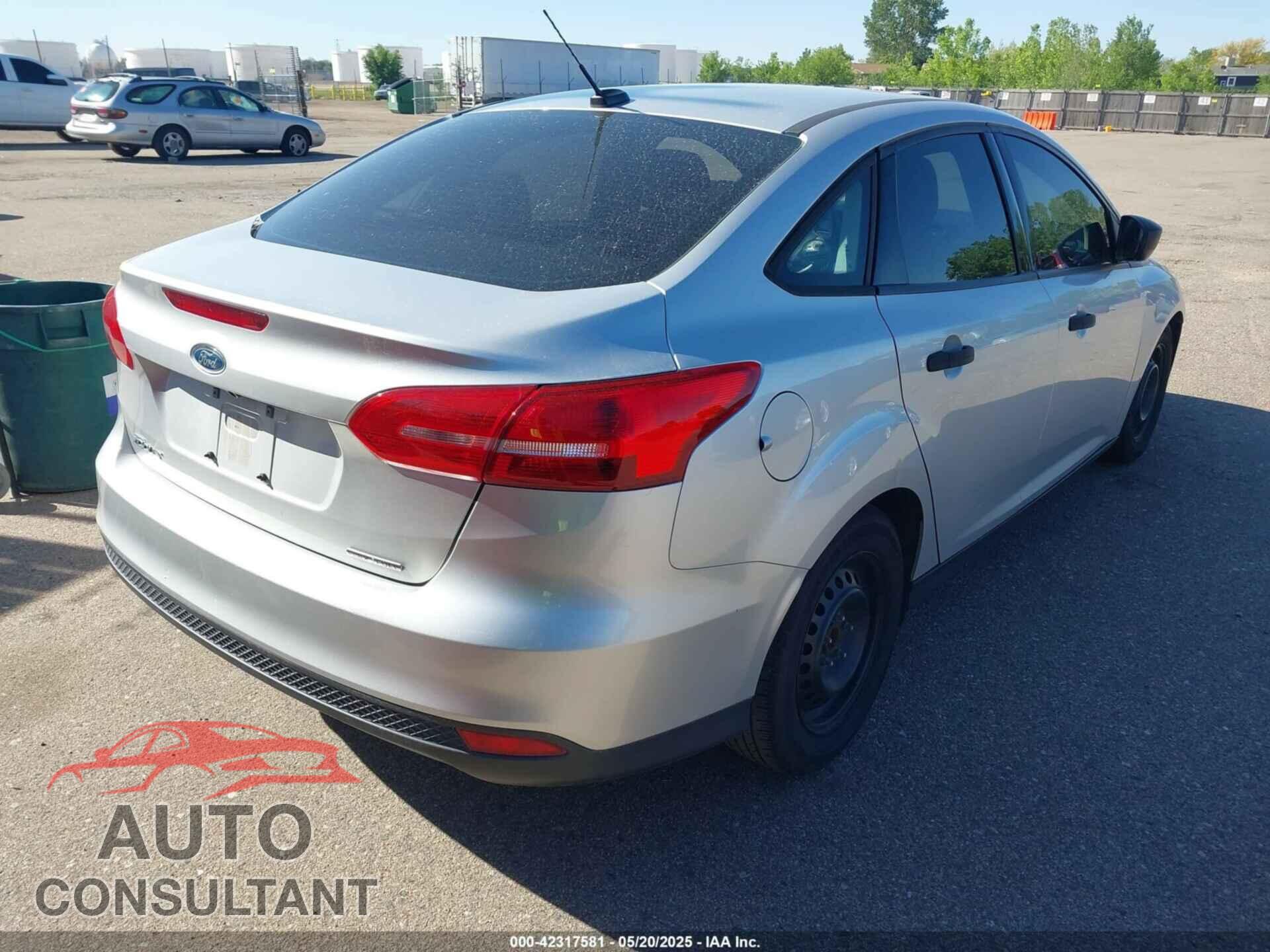 FORD FOCUS 2015 - 1FADP3E2XFL292083