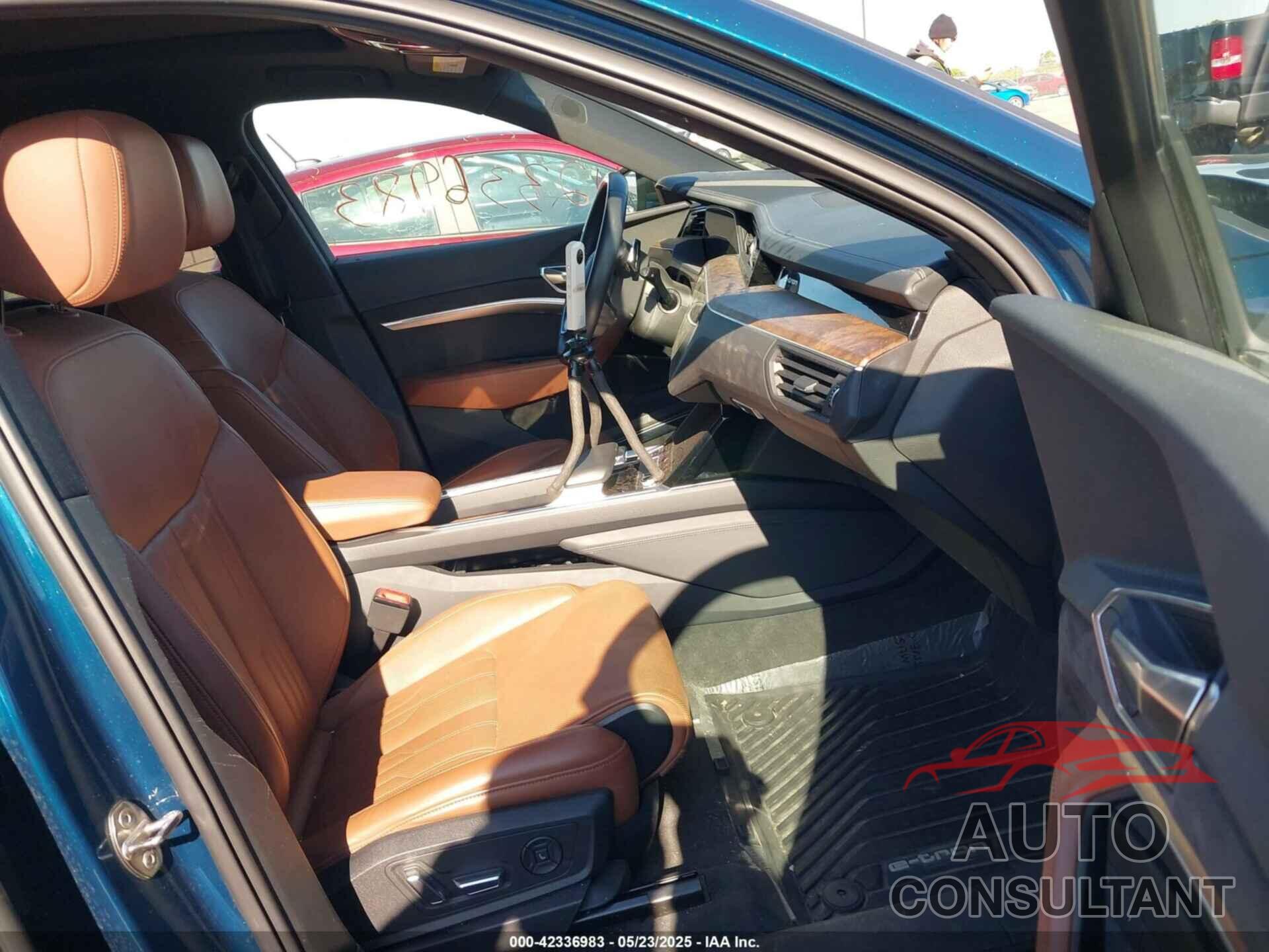 AUDI E-TRON 2019 - WA1VABGE0KB009718