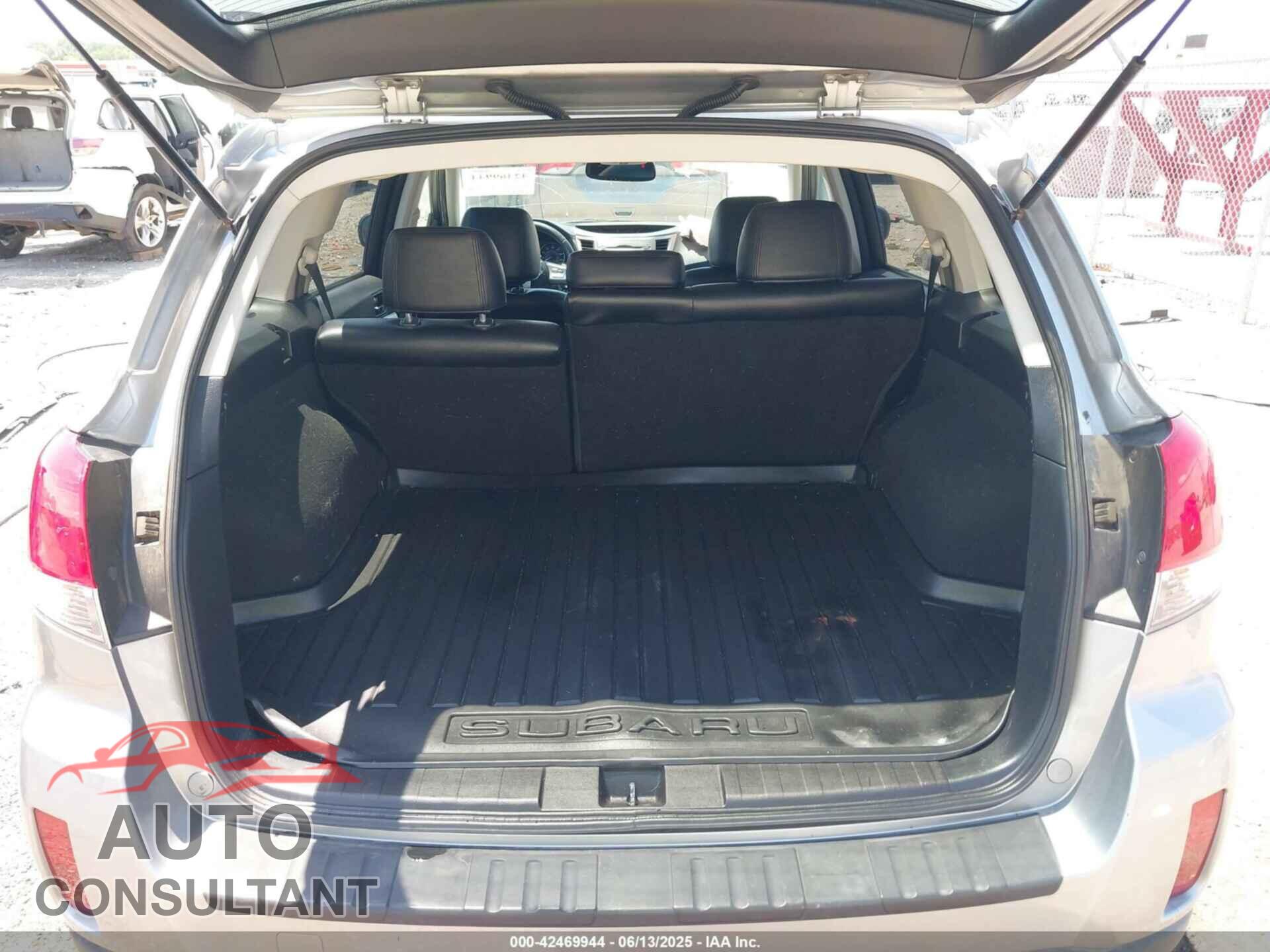 SUBARU OUTBACK 2011 - 4S4BRBCC8B3422823