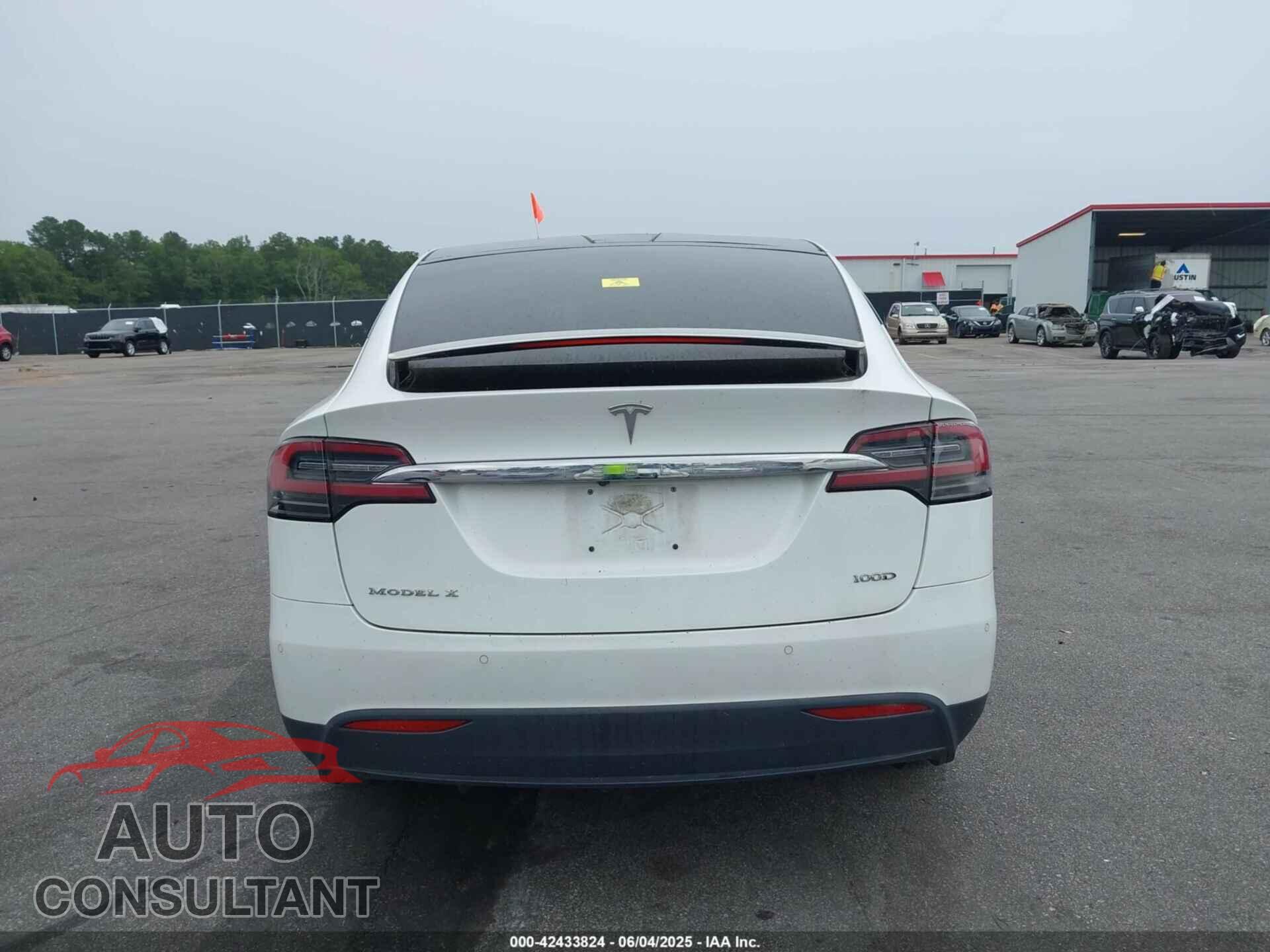 TESLA MODEL X 2017 - 5YJXCDE25HF052244