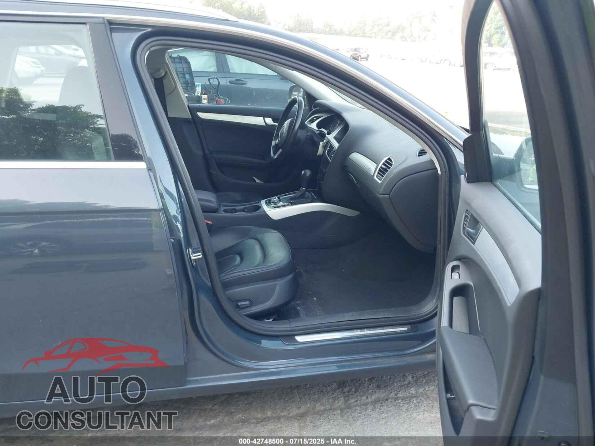 AUDI A4 2011 - WAUWFAFL8BA100213