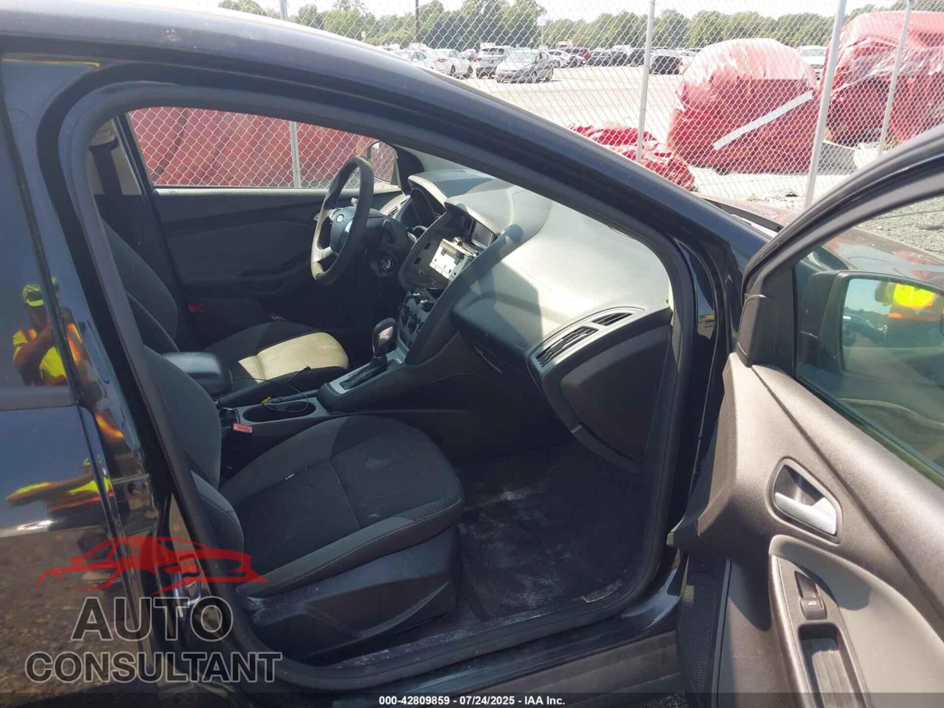 FORD FOCUS 2013 - 1FADP3F24DL216516