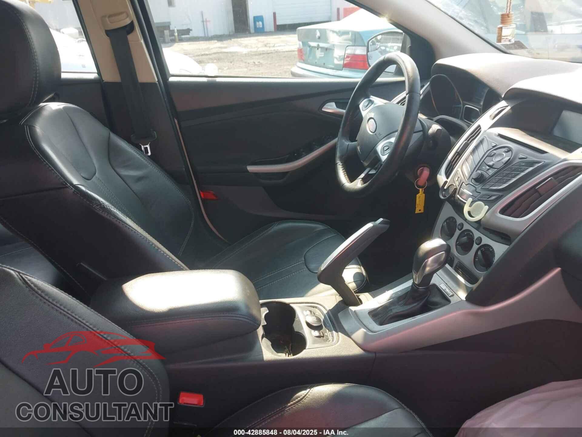 FORD FOCUS 2013 - 1FADP3F23DL371624