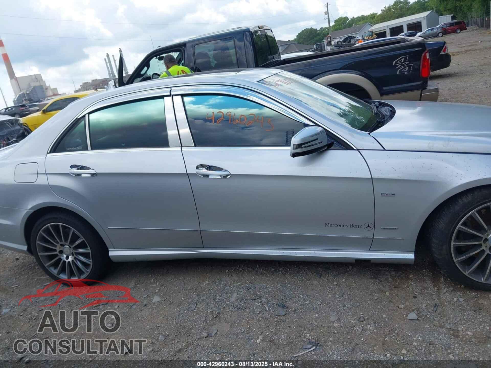 MERCEDES-BENZ E 350 2010 - WDDHF8HB7AA064088