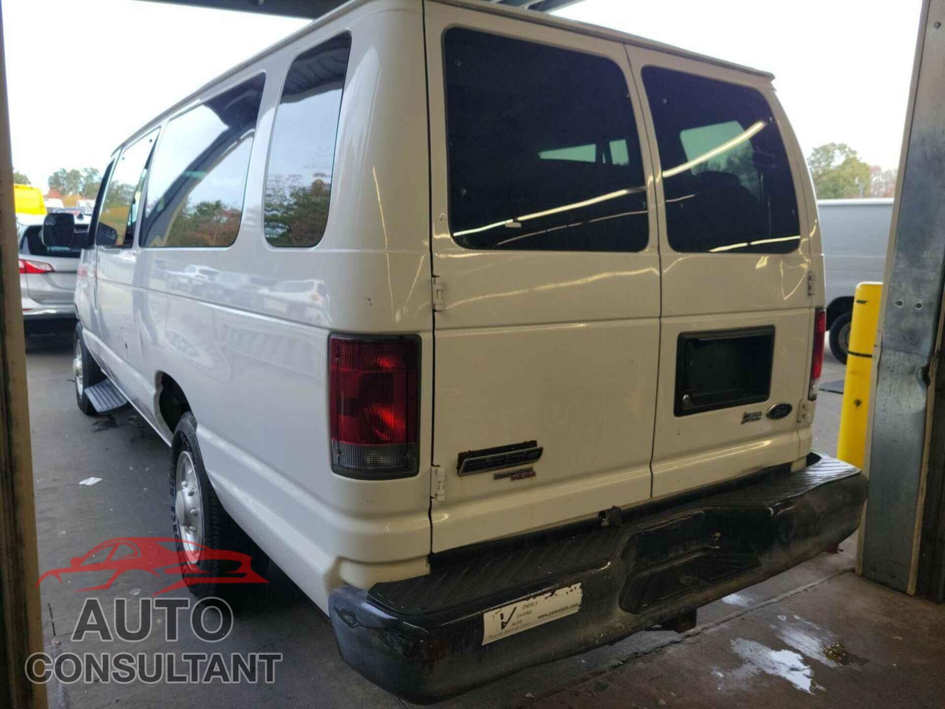 FORD E-350 SUPER DUTY 2013 - 1FBSS3BL5DDA49371