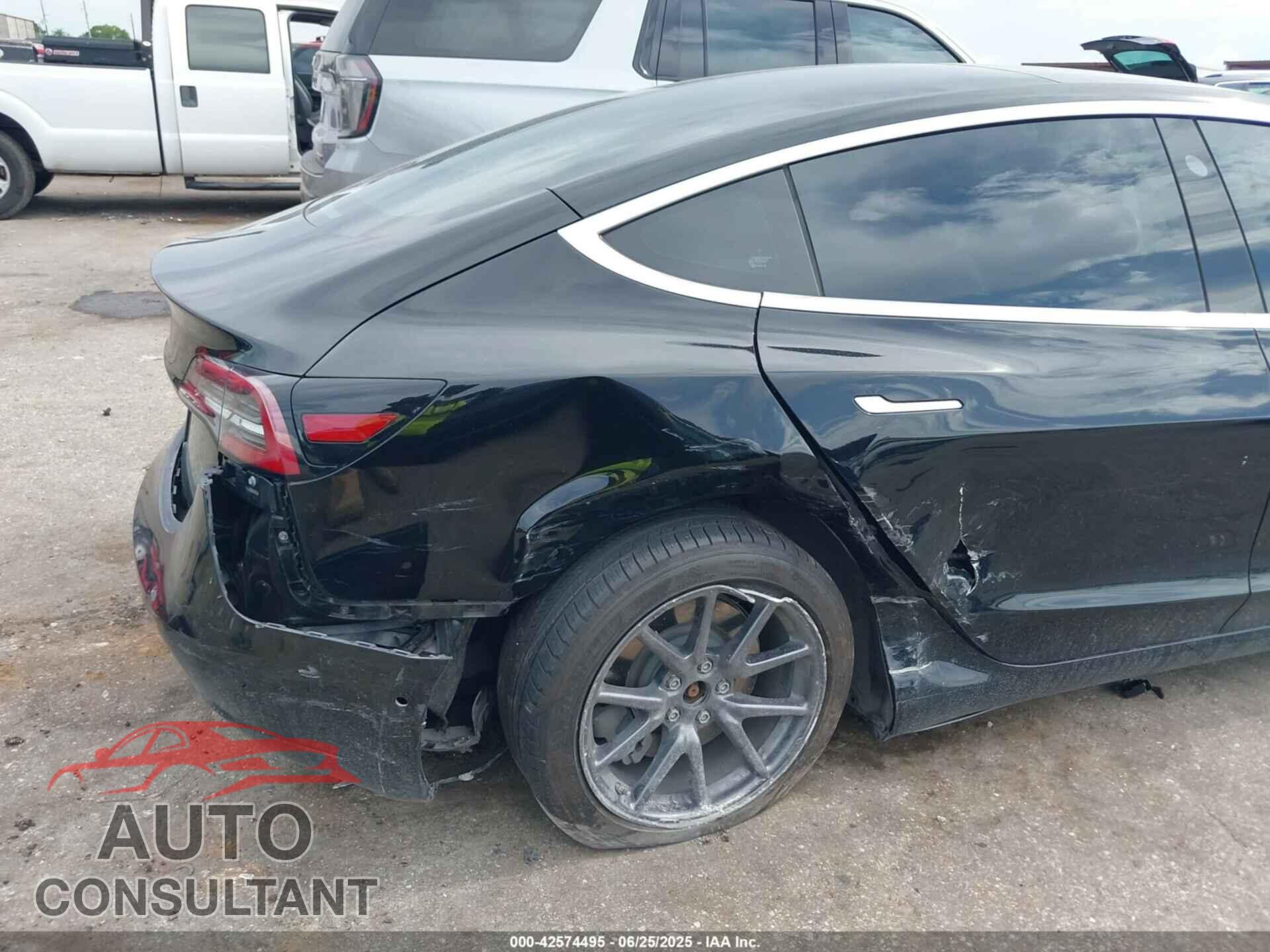 TESLA MODEL 3 2019 - 5YJ3E1EA7KF394509