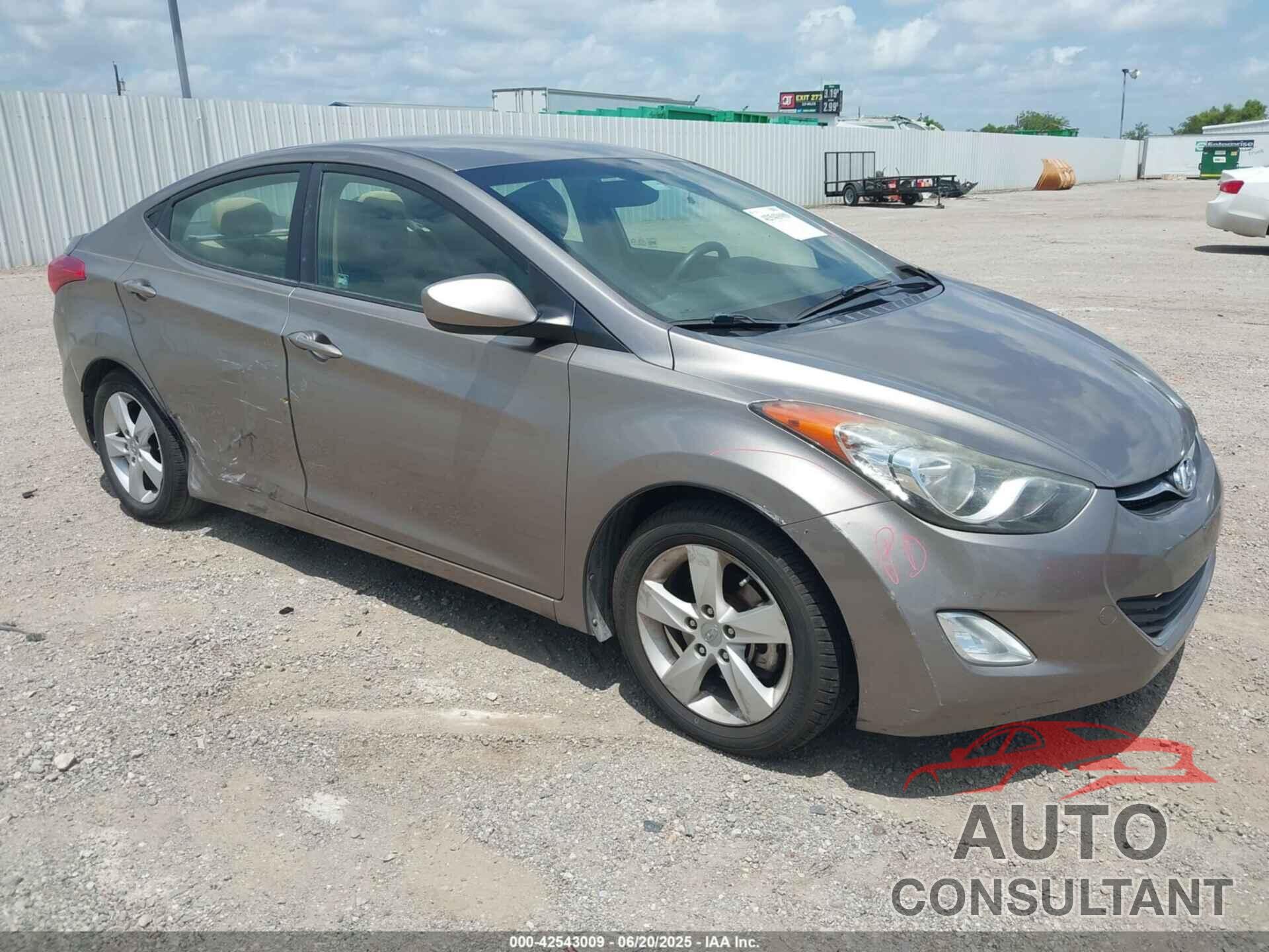 HYUNDAI ELANTRA 2013 - 5NPDH4AE9DH186741