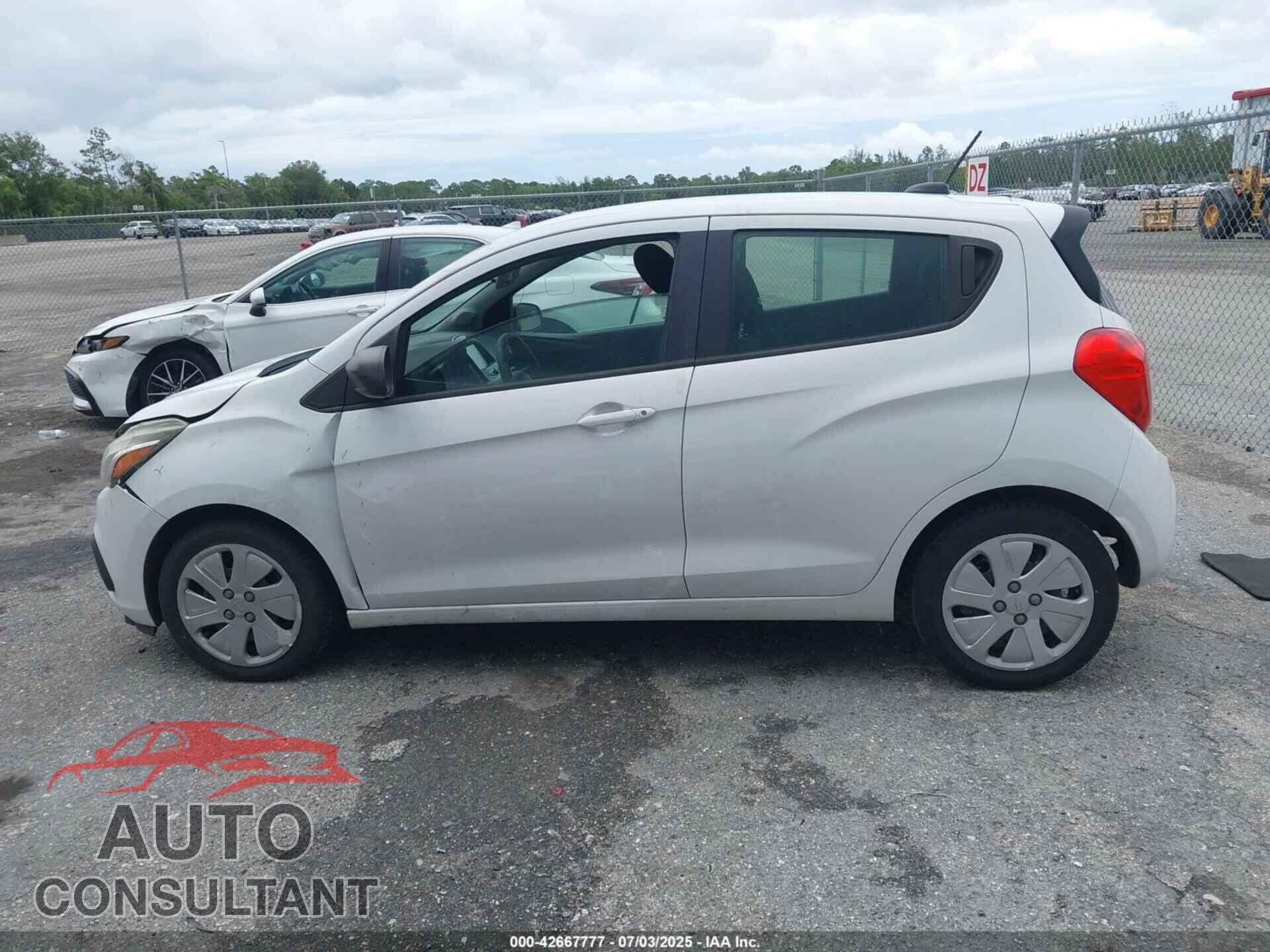 CHEVROLET SPARK 2017 - KL8CB6SA8HC773446