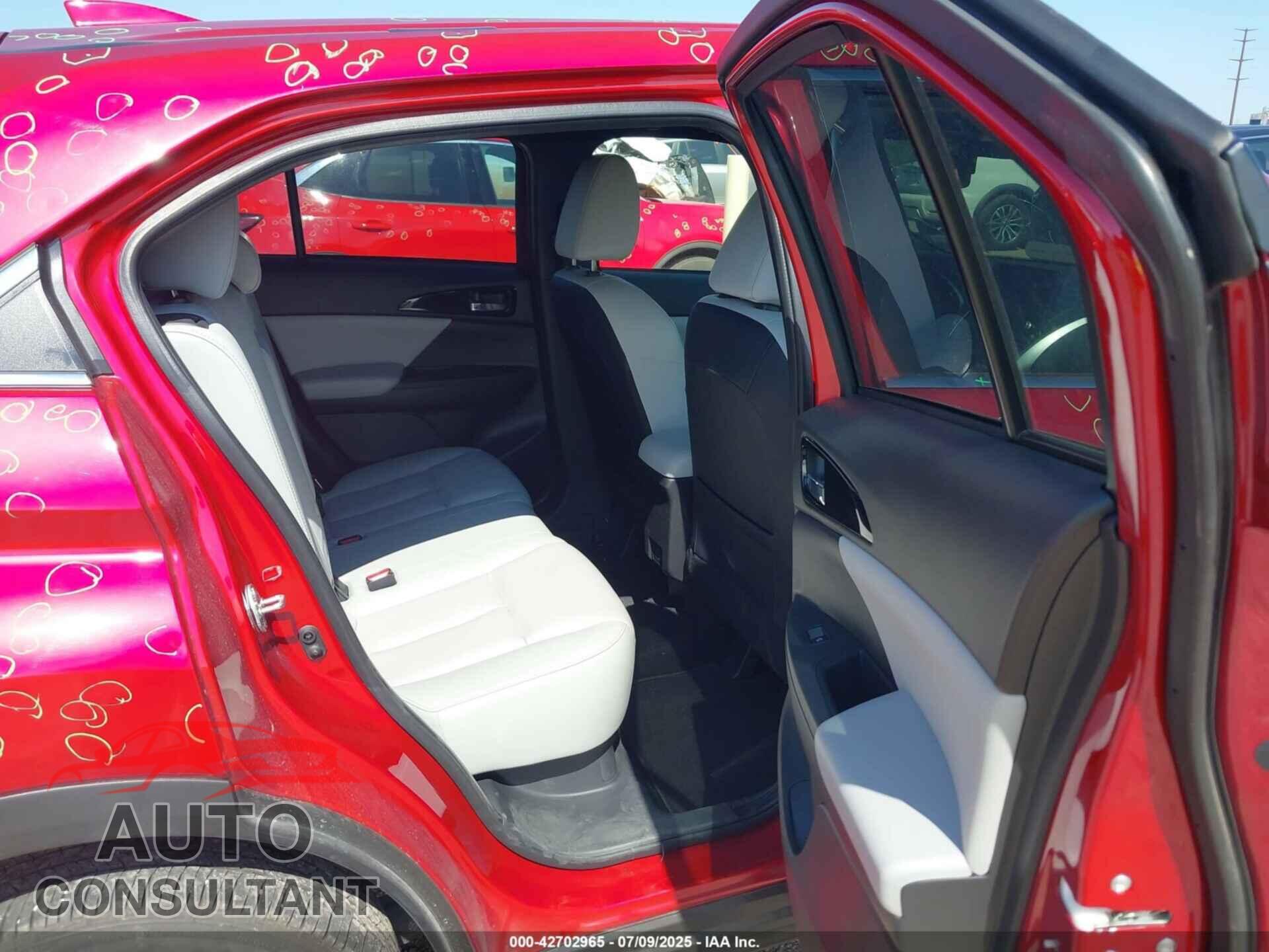 MITSUBISHI ECLIPSE CROSS 2024 - JA4ATWAA4RZ072330