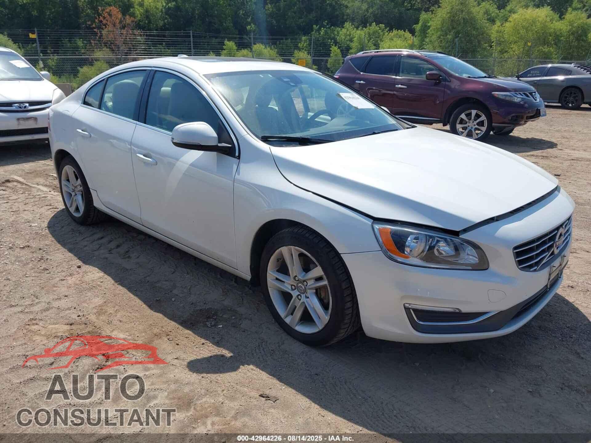 VOLVO S60 2014 - YV1612FS8E2298170