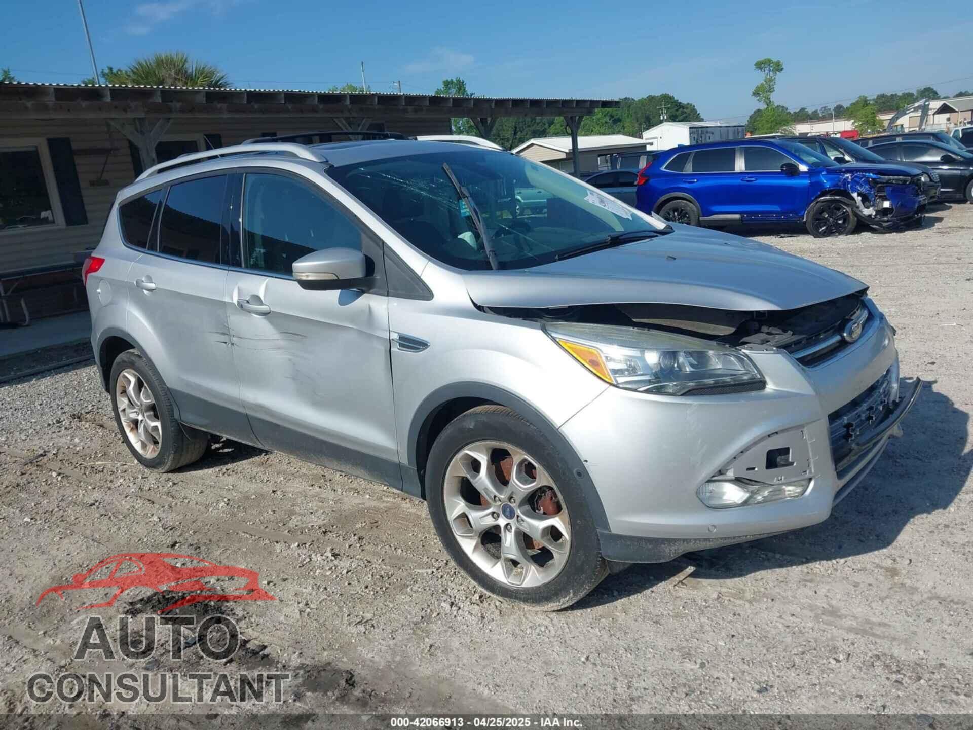 FORD ESCAPE 2013 - 1FMCU0J98DUB13249