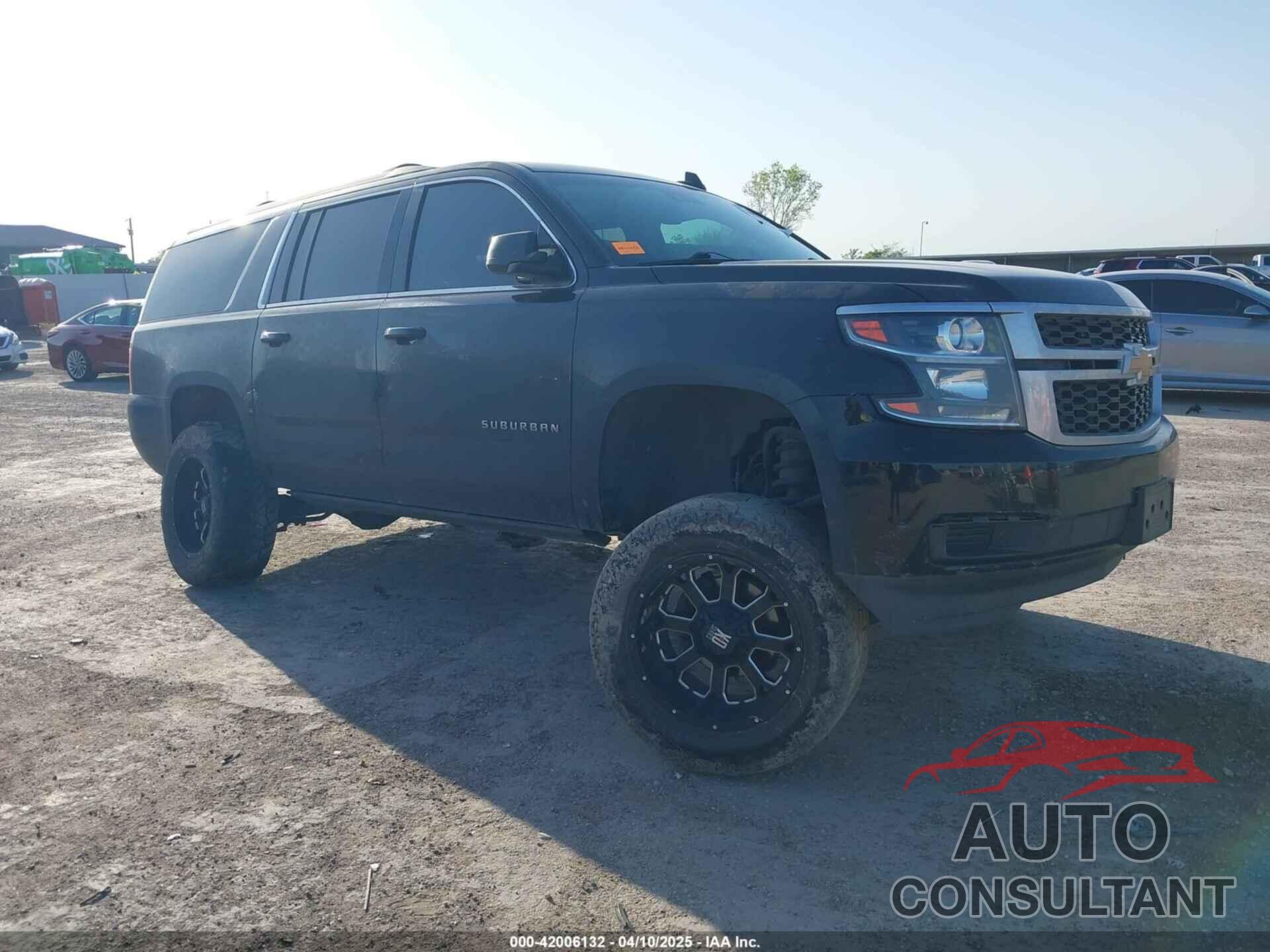 CHEVROLET SUBURBAN 2018 - 1GNSKHKC8JR347167