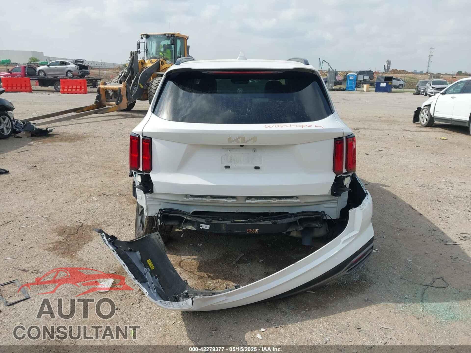 KIA SORENTO 2023 - 5XYRKDLF7PG210947