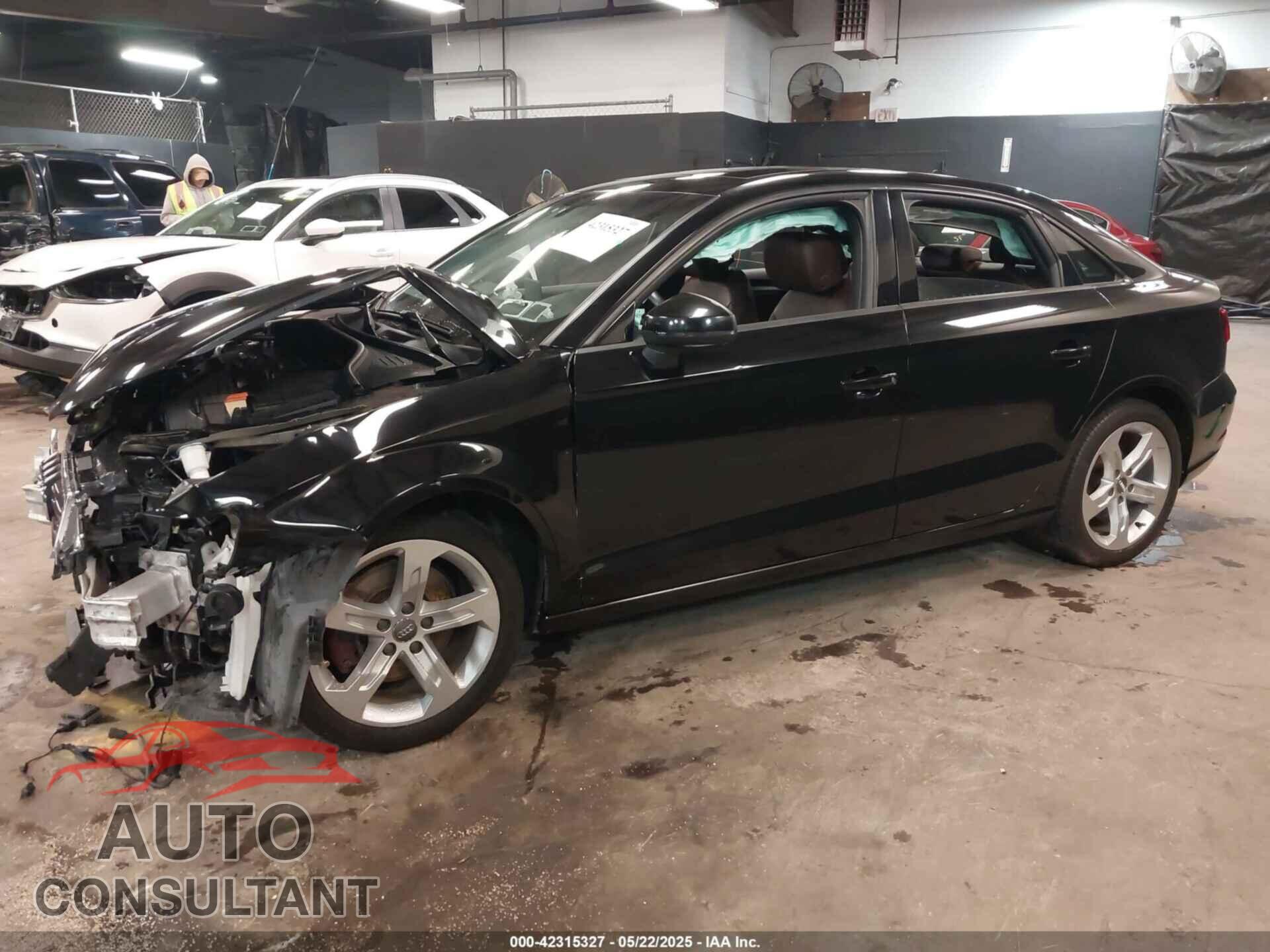AUDI A3 2018 - WAUB8GFF8J1036050