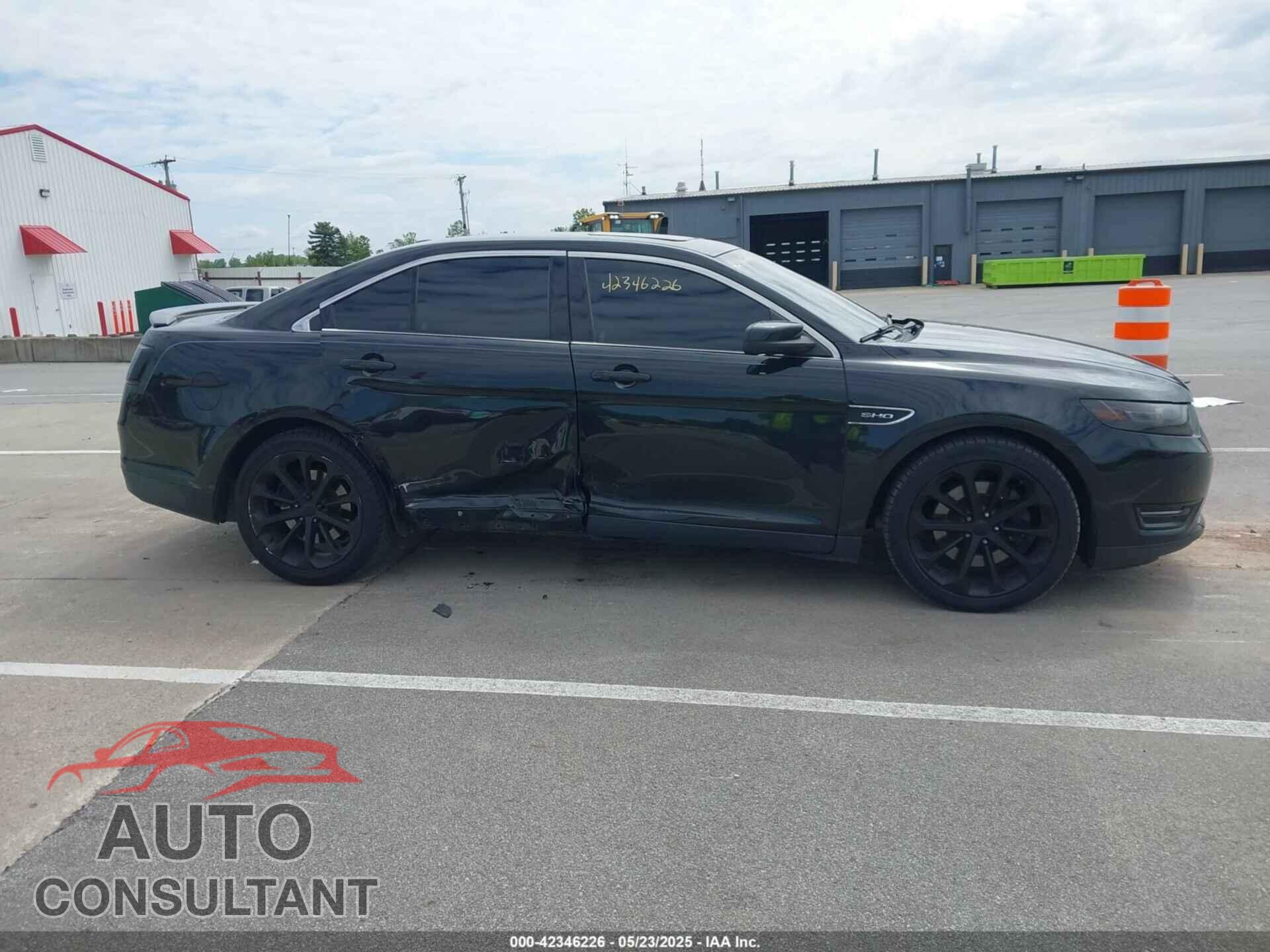 FORD TAURUS 2015 - 1FAHP2KT2FG156841