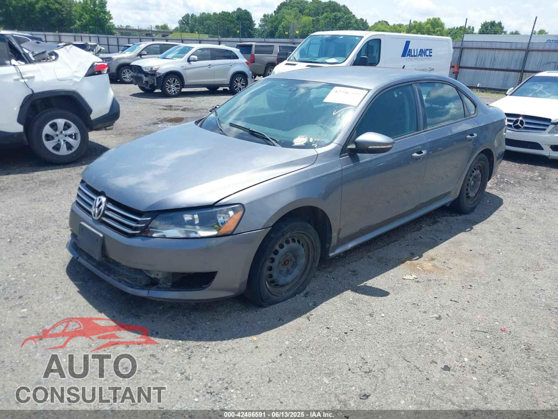 VOLKSWAGEN PASSAT 2012 - 1VWAP7A32CC056944