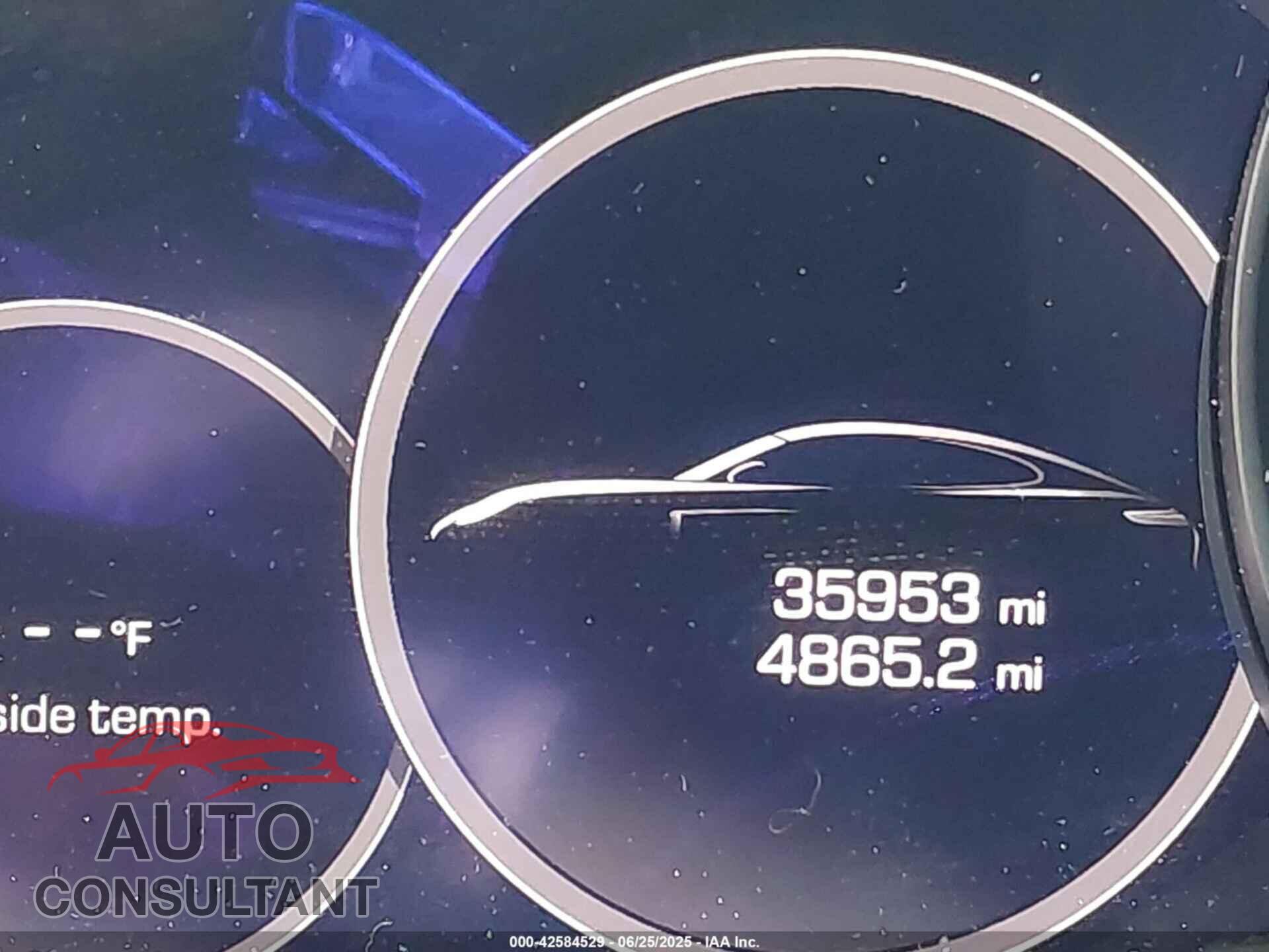 PORSCHE PANAMERA 2021 - WP0AJ2A78ML116401