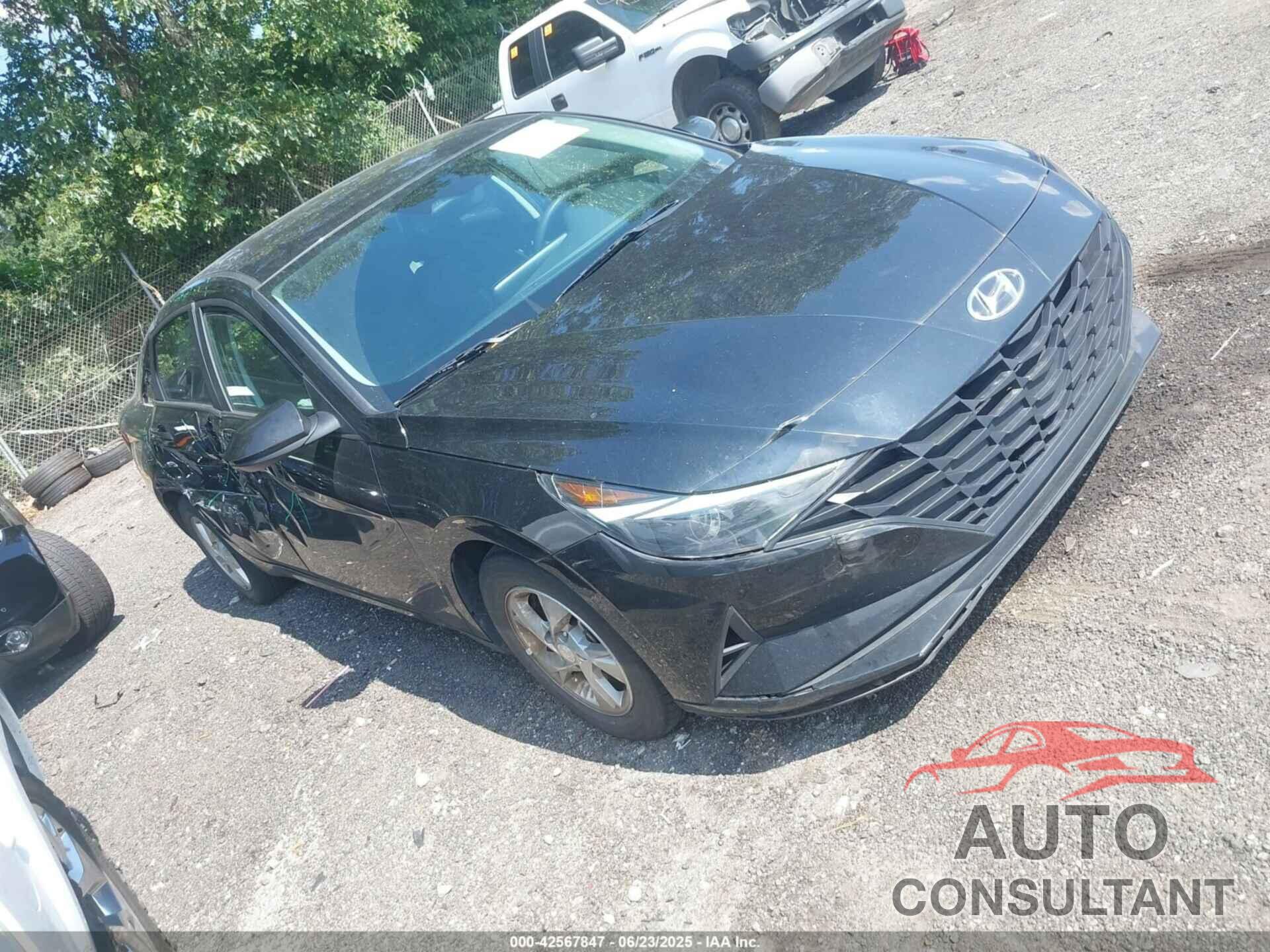 HYUNDAI ELANTRA 2023 - KMHLL4AG7PU434583