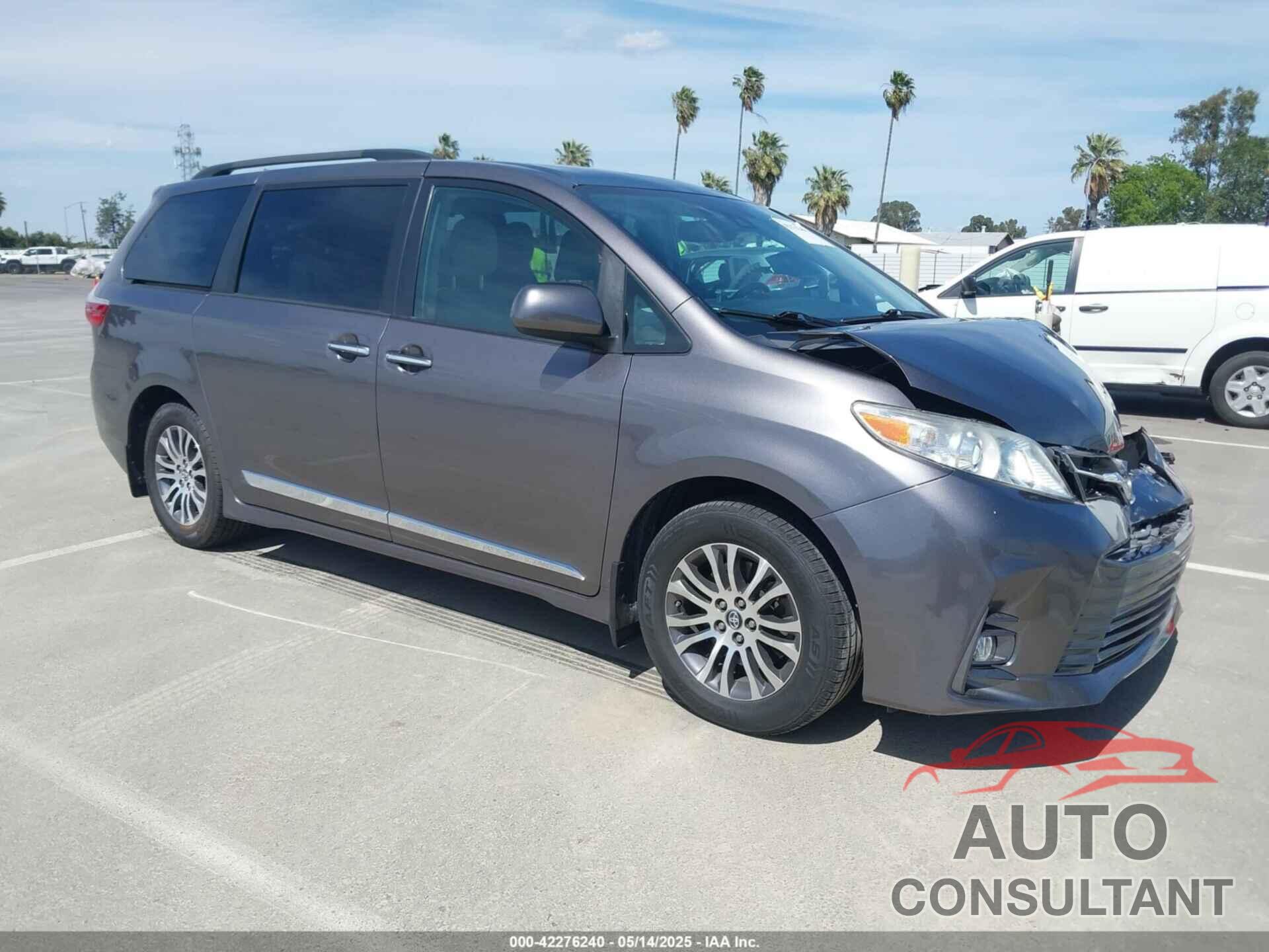 TOYOTA SIENNA 2019 - 5TDYZ3DC8KS001055