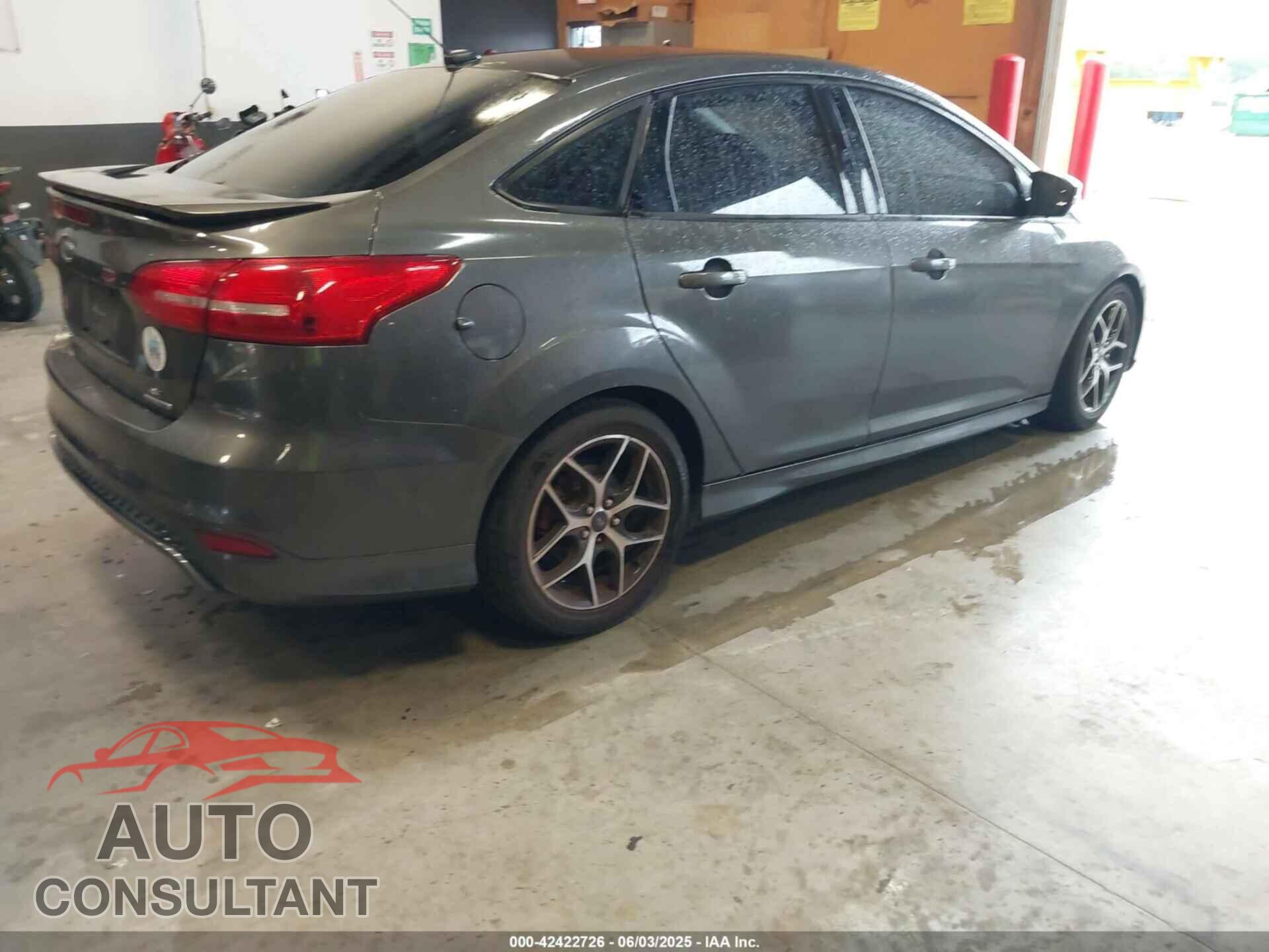 FORD FOCUS 2015 - 1FADP3F26FL279667