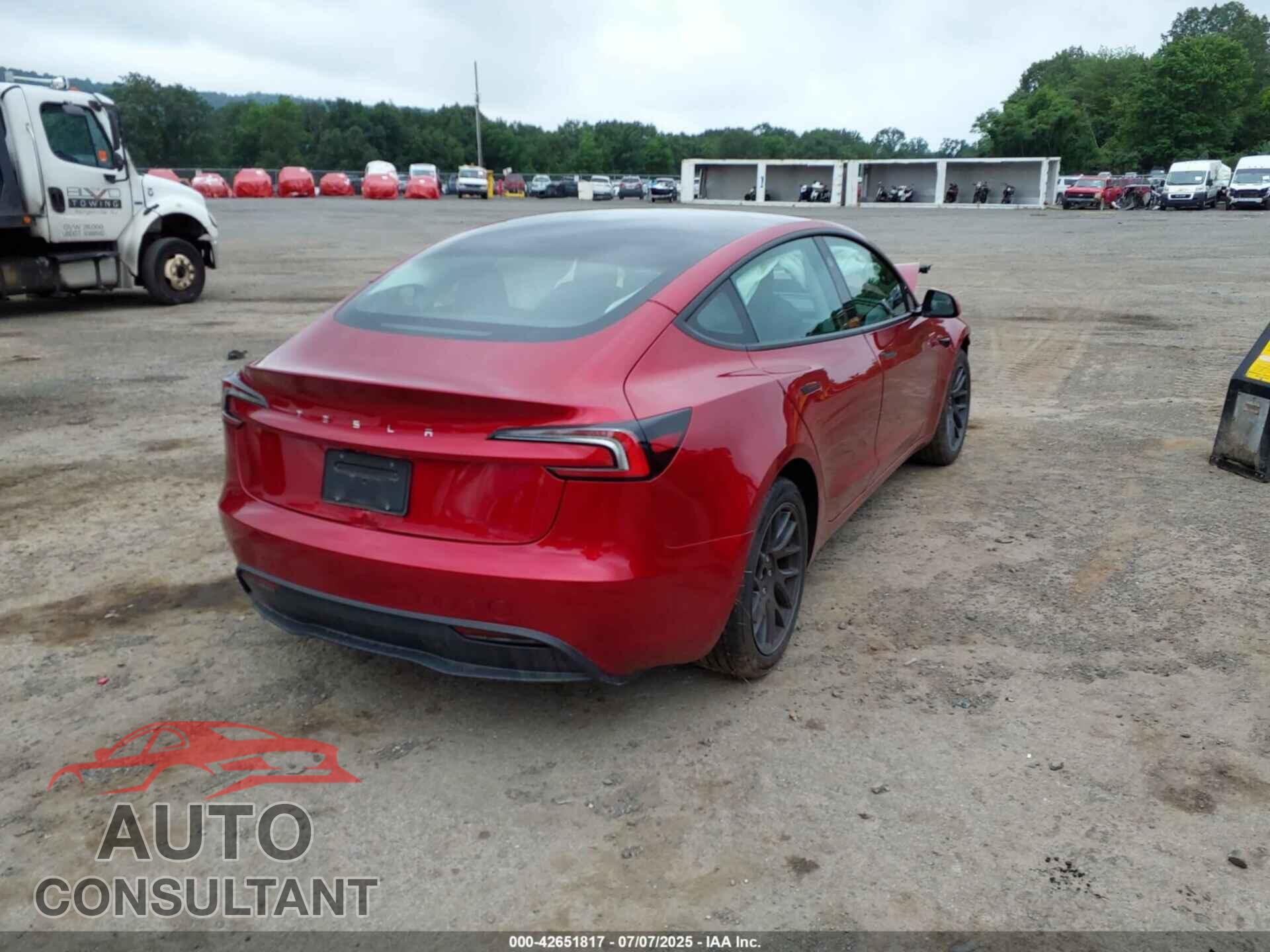 TESLA MODEL 3 2024 - 5YJ3E1EA8RF727696