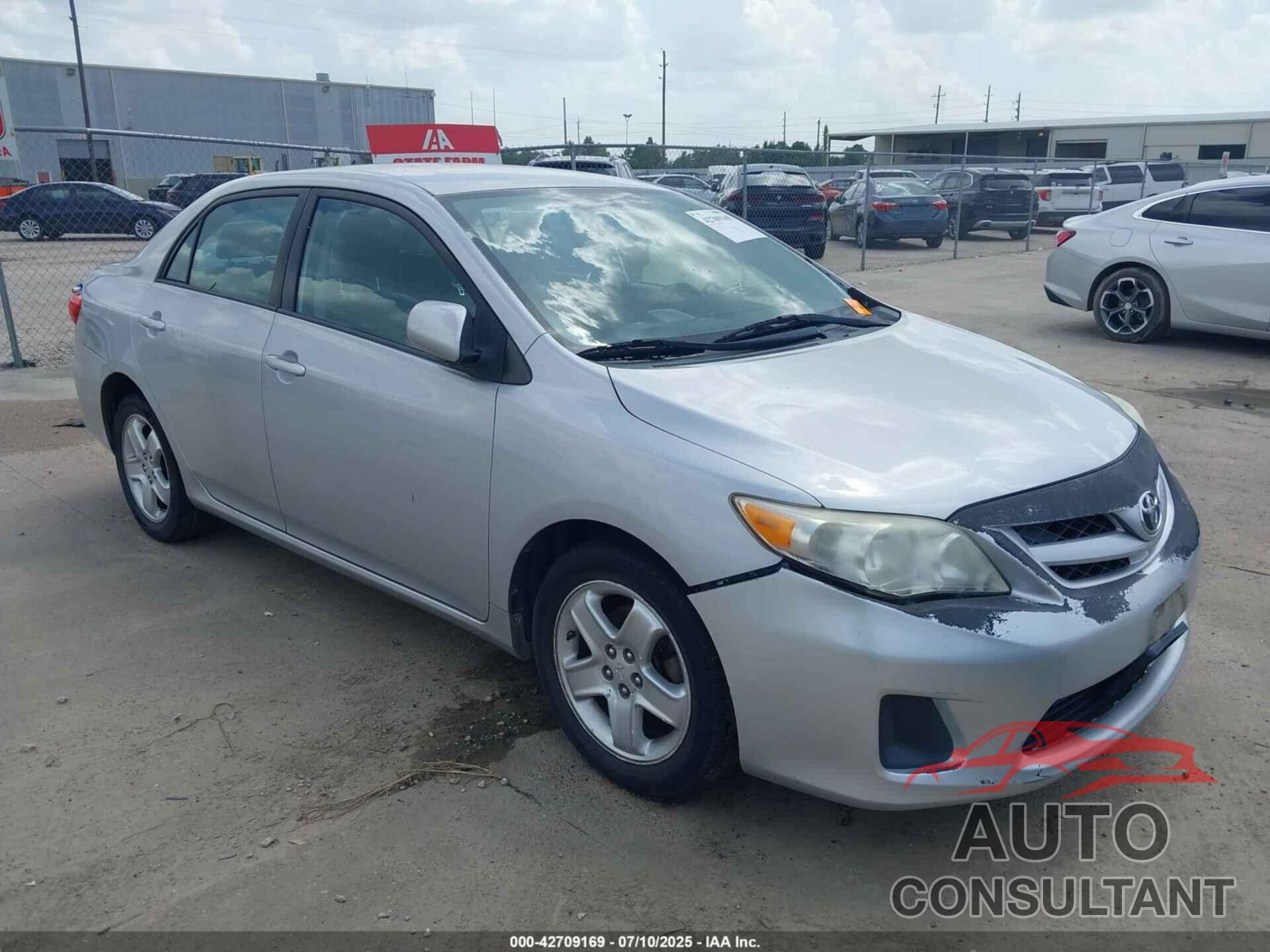 TOYOTA COROLLA 2012 - 2T1BU4EE2CC806103