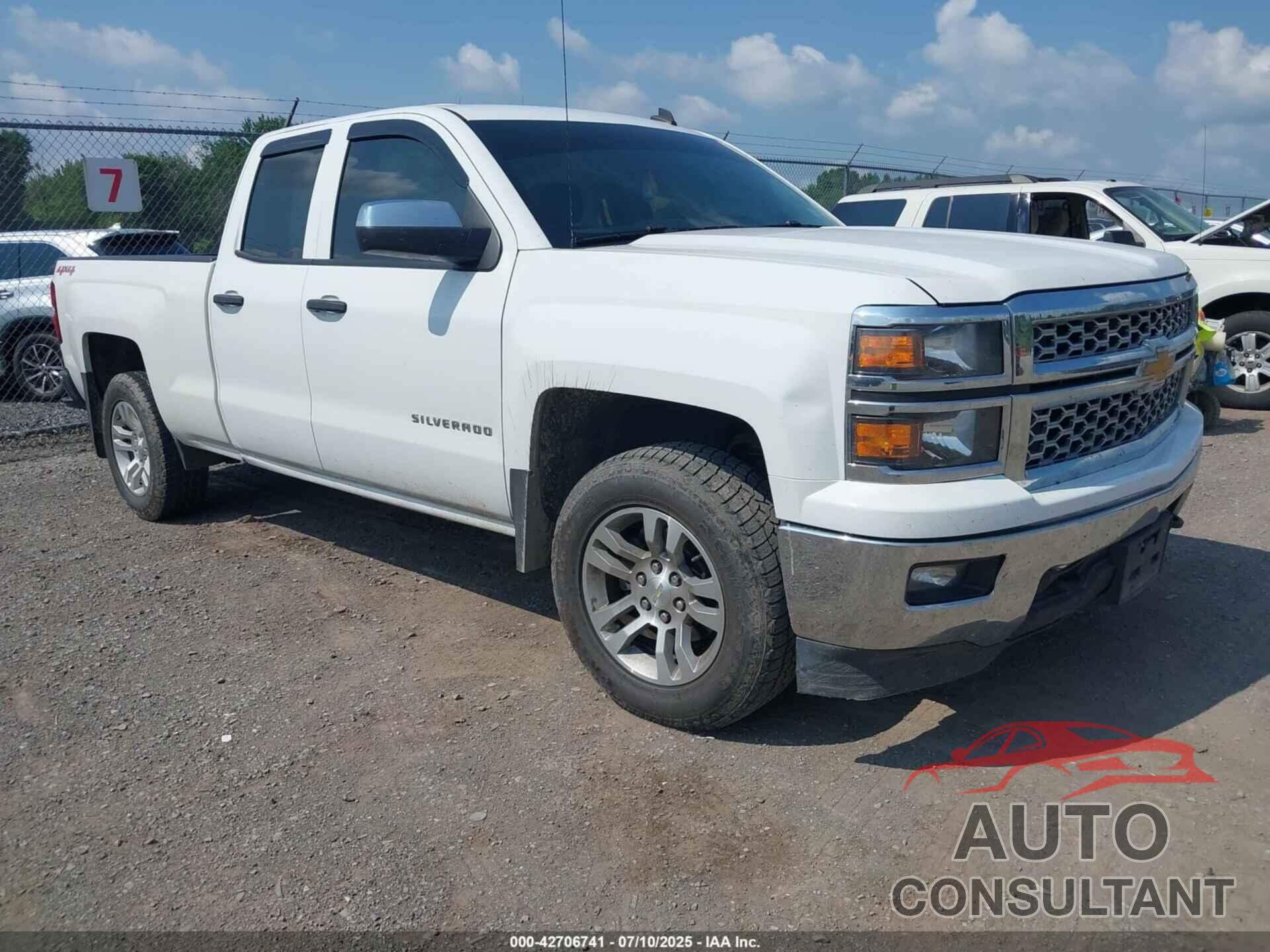 CHEVROLET SILVERADO 1500 2014 - 1GCVKREH7EZ205854
