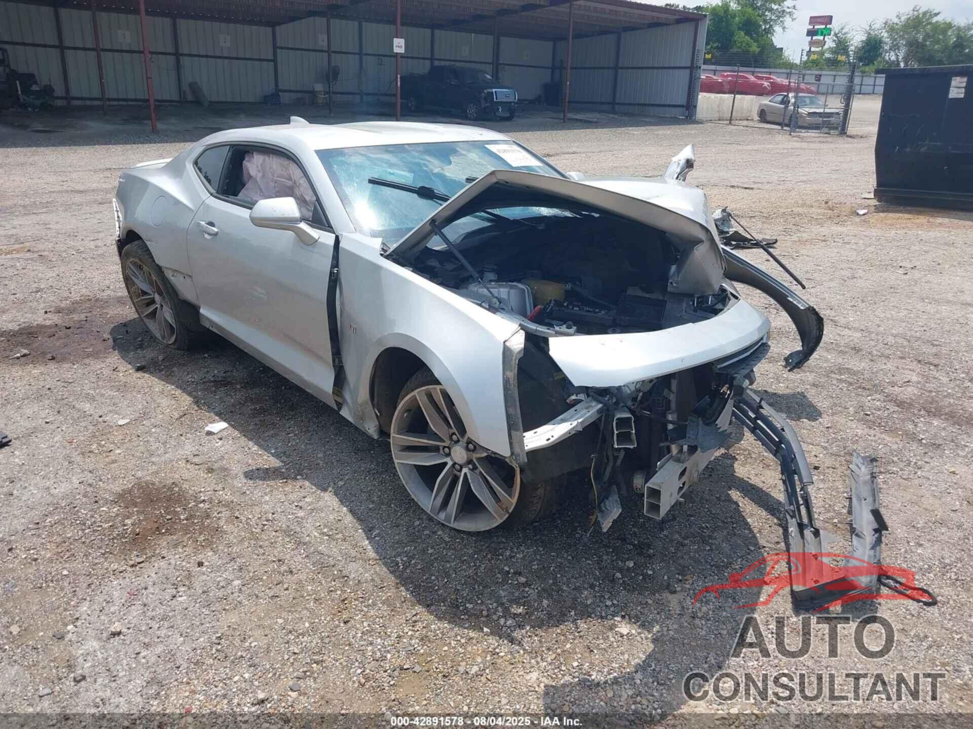 CHEVROLET CAMARO 2018 - 1G1FD1RX2J0133938