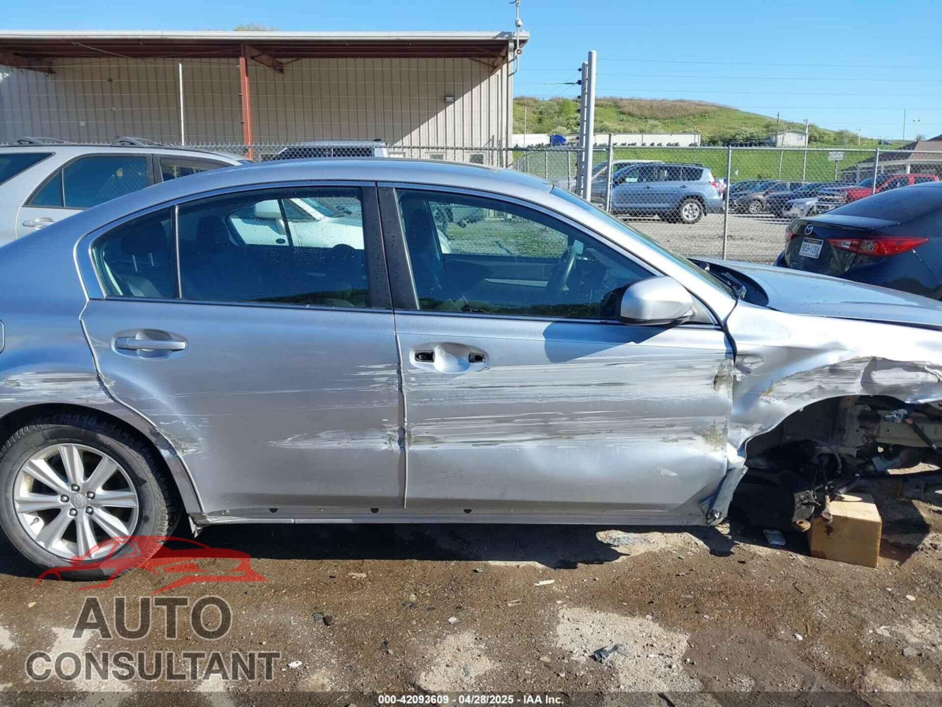 SUBARU LEGACY 2012 - 4S3BMBA68C3026845