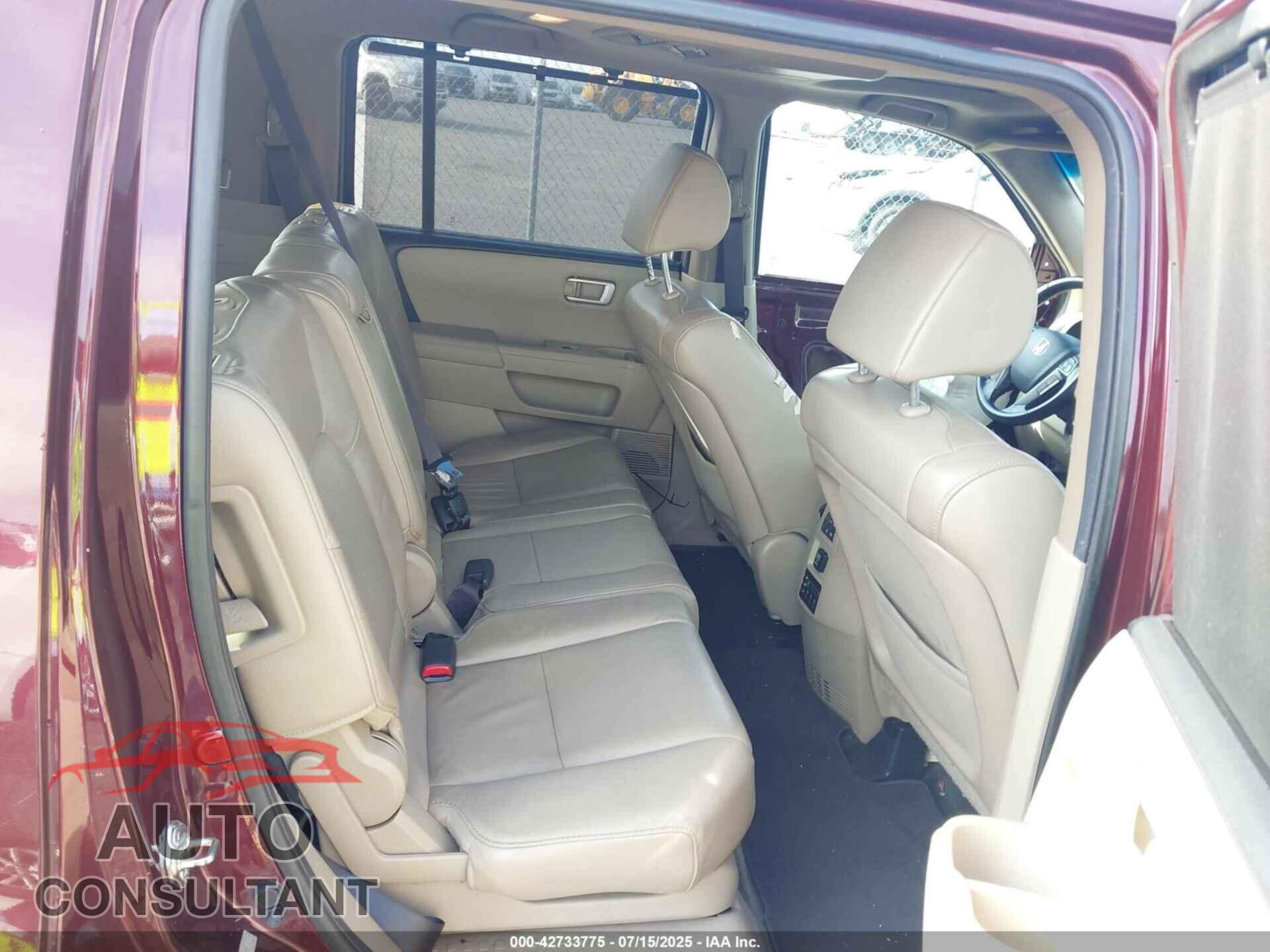 HONDA PILOT 2013 - 5FNYF4H98DB080439