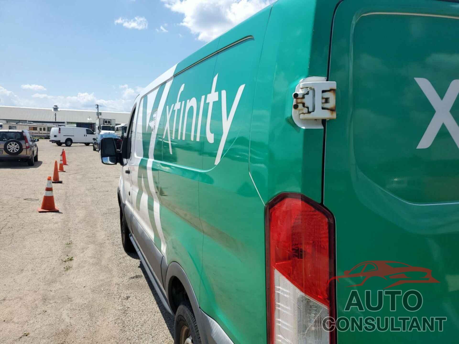 FORD TRANSIT-250 2016 - 1FTYR1YM2GKB55430