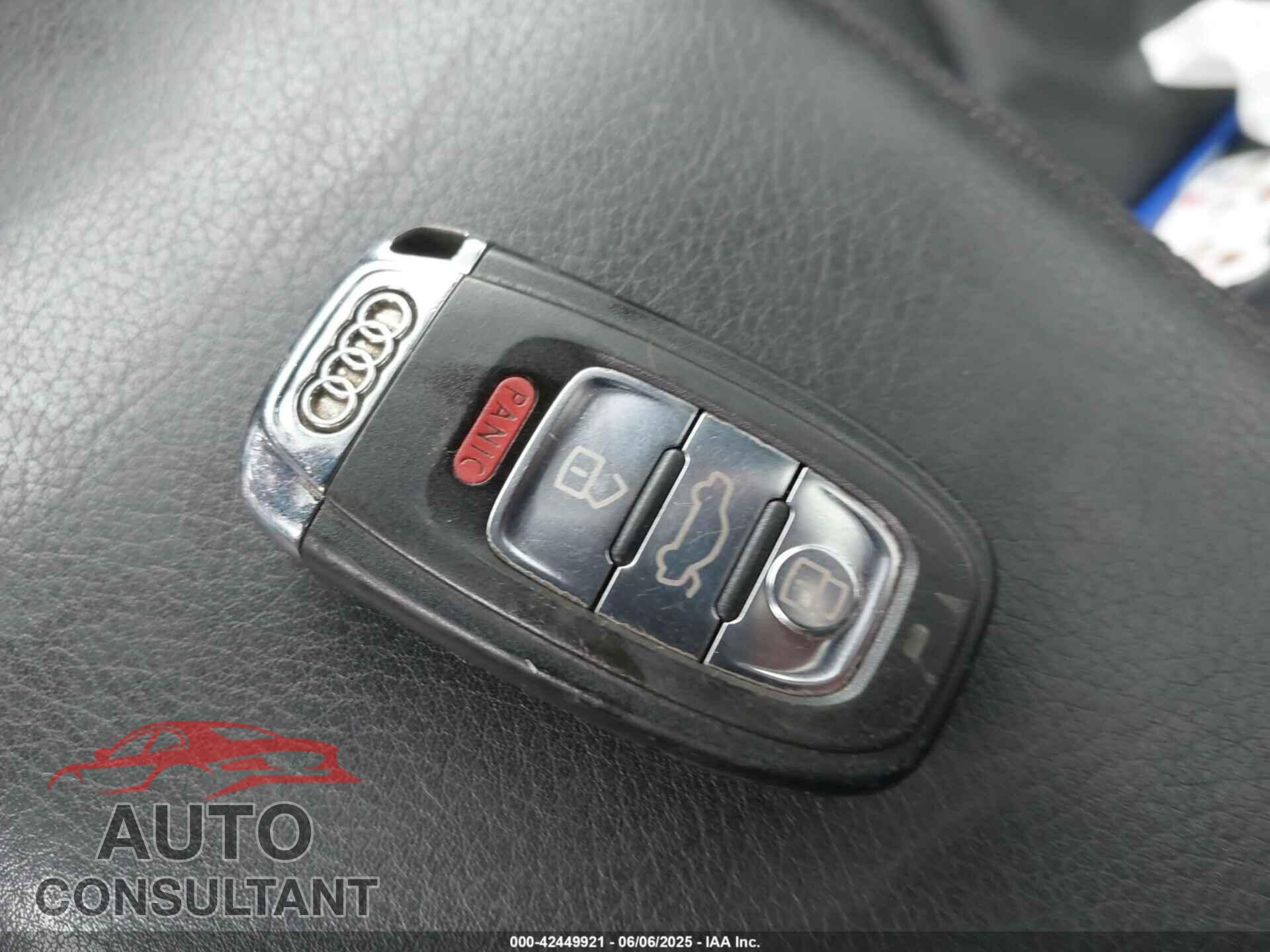 AUDI A5 2009 - WAUDK78T89A028202