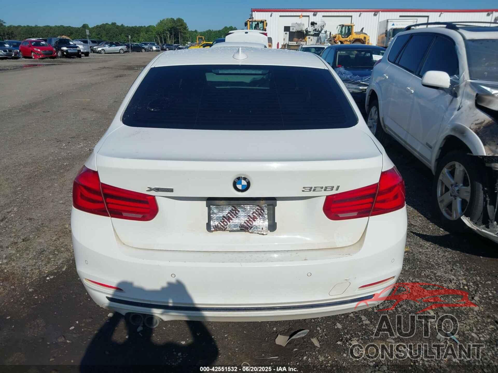 BMW 328I 2016 - WBA8E3G50GNT77882