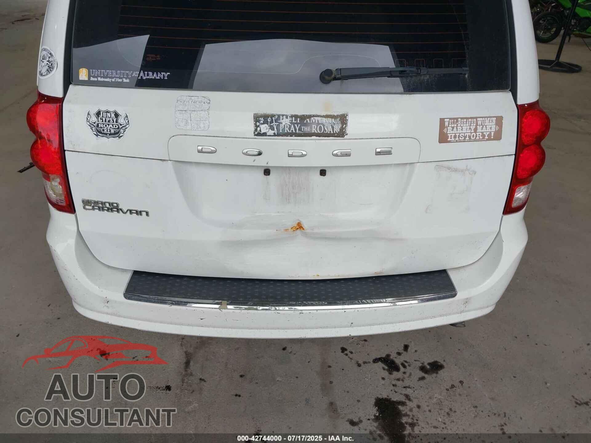 DODGE GRAND CARAVAN 2015 - 2C4RDGBG0FR511883