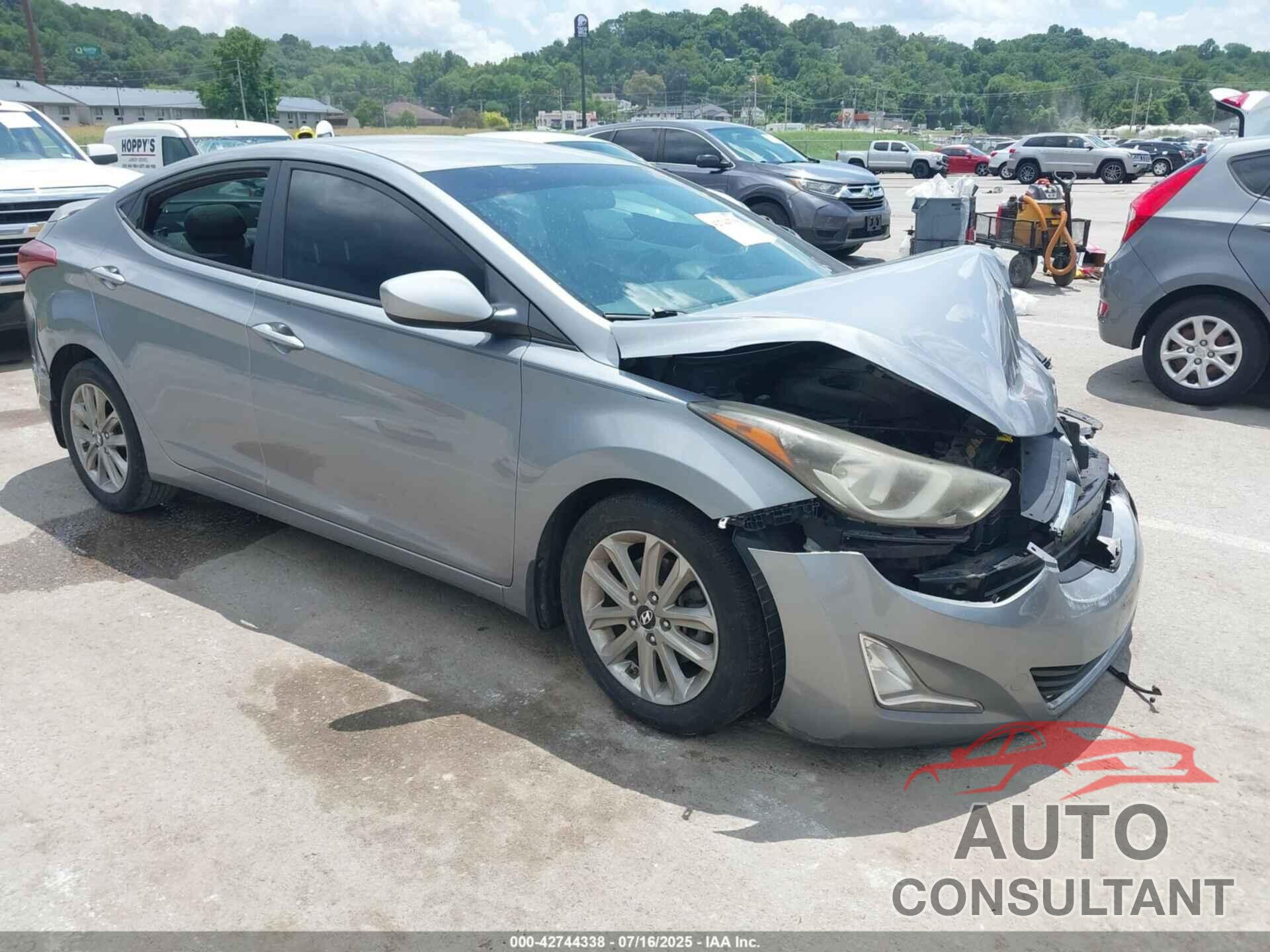 HYUNDAI ELANTRA 2015 - KMHDH4AE8FU225999